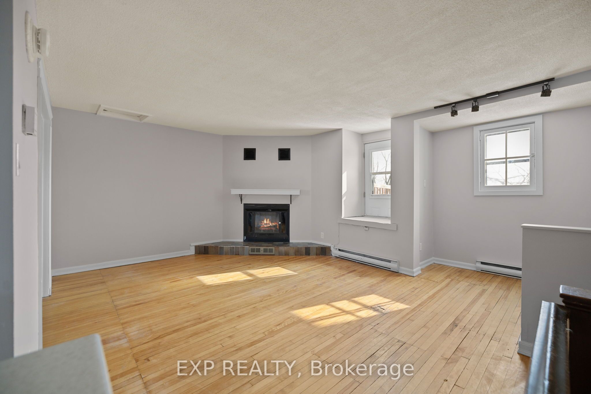 196 Osgoode Street Property Photo 17