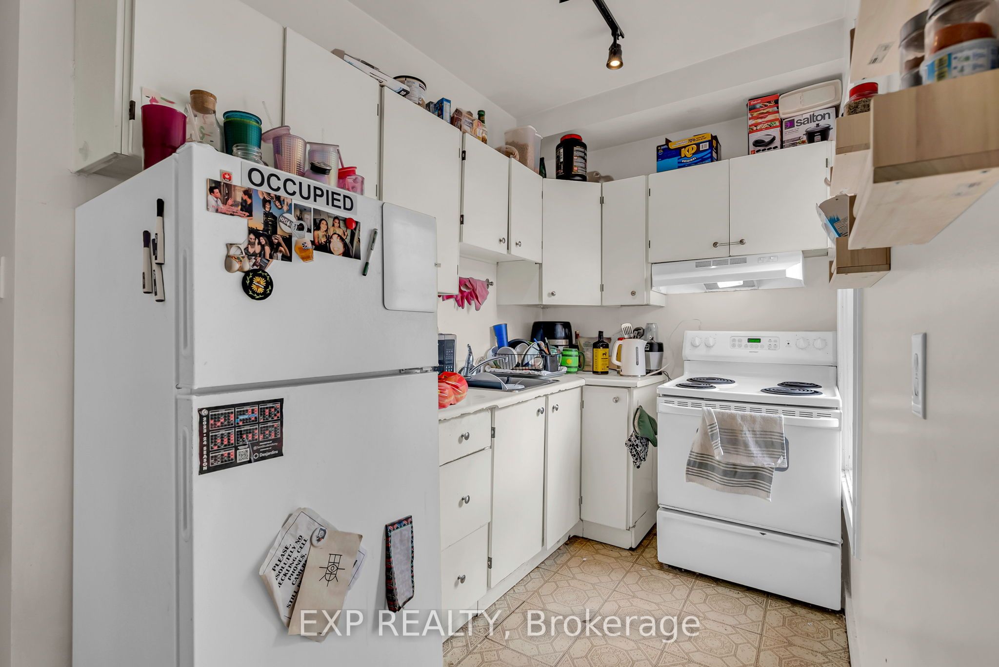 196 Osgoode Street Property Photo 27