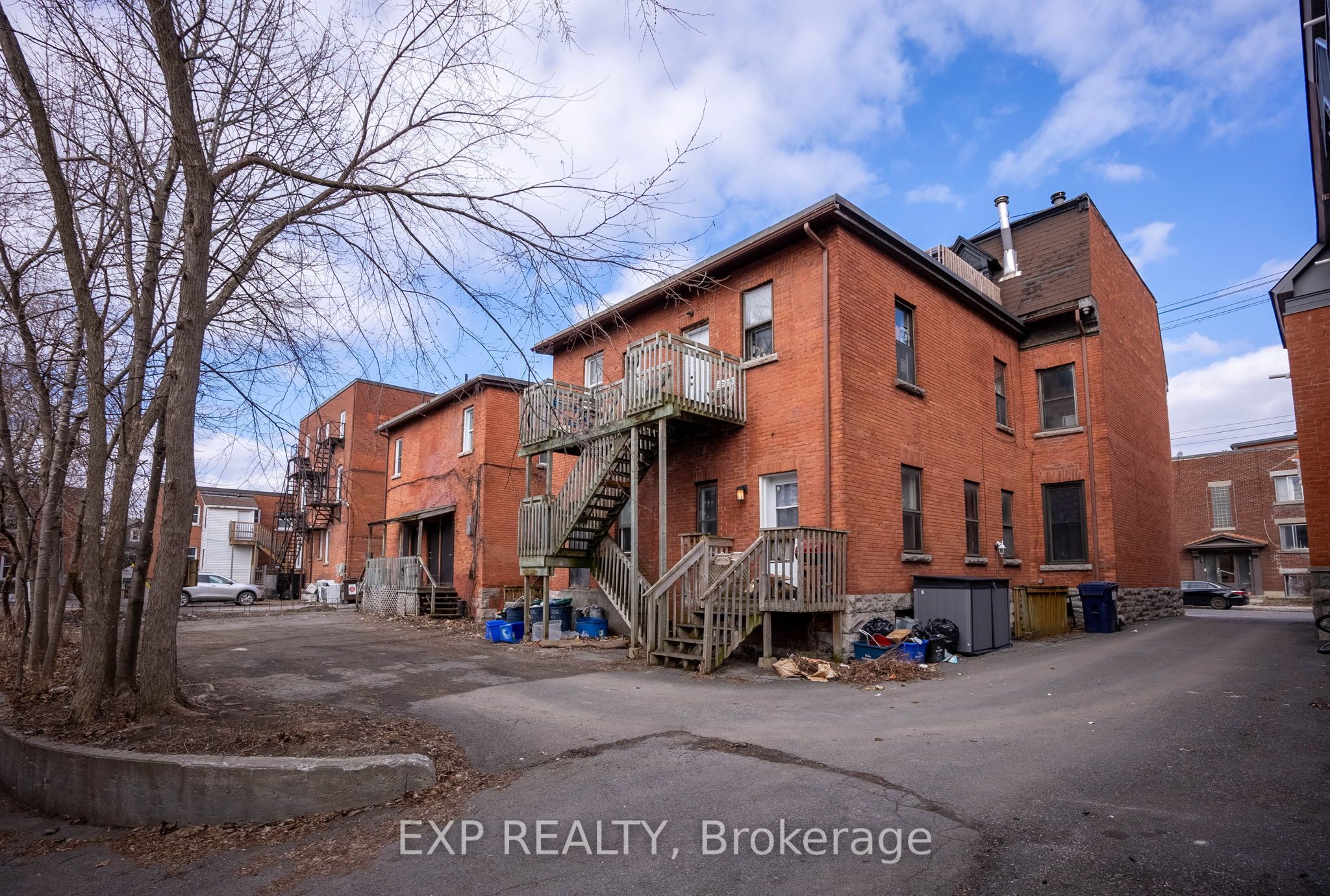 196 Osgoode Street Property Photo 32