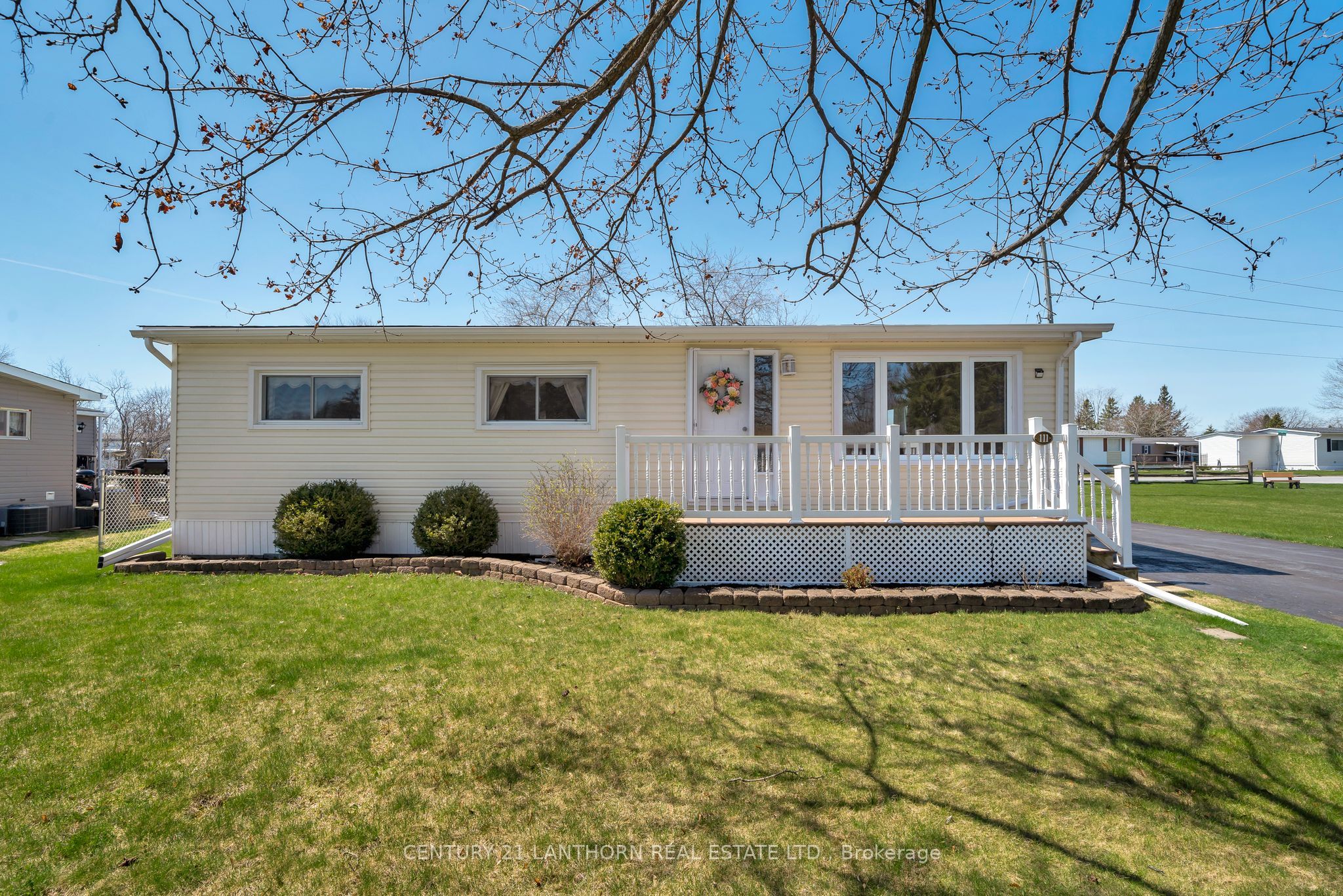 111 Eastview Boulevard Property Photo 1