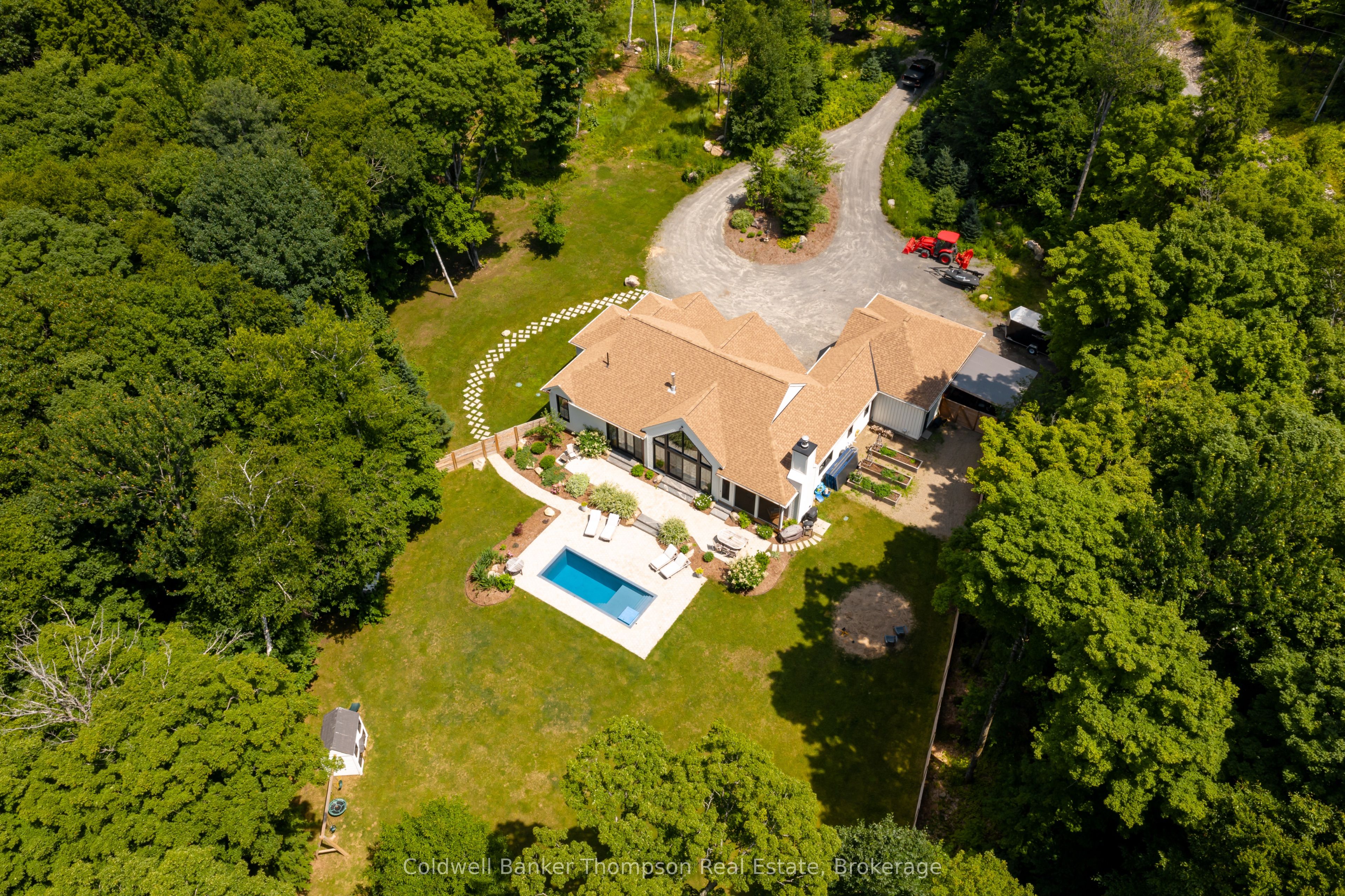 350 Skyhills Road Property Photo 3