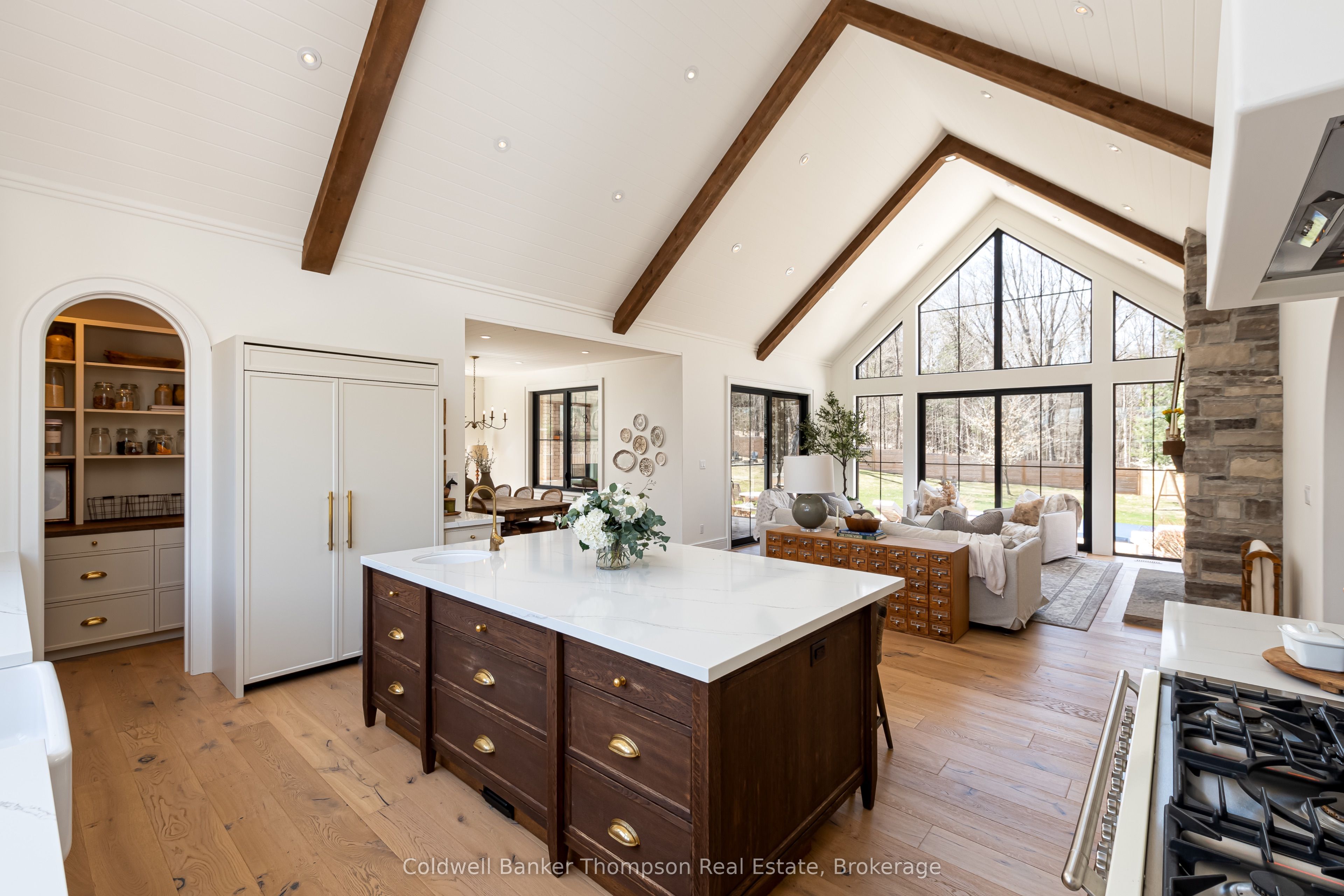 350 Skyhills Road Property Photo 14