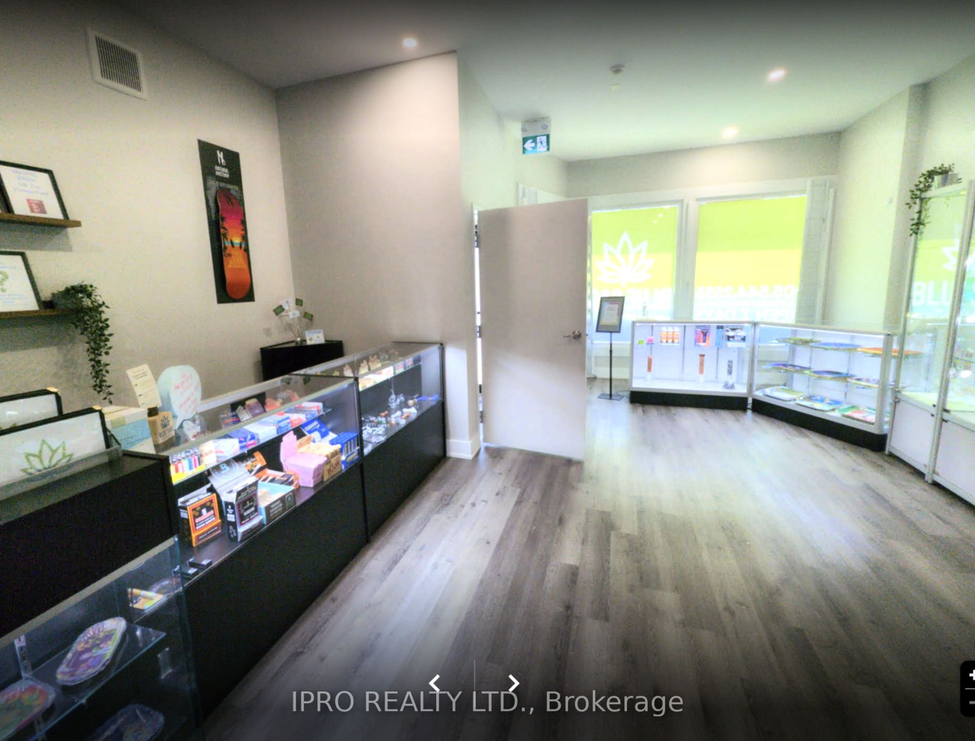 835 King Street E Property Photo 2