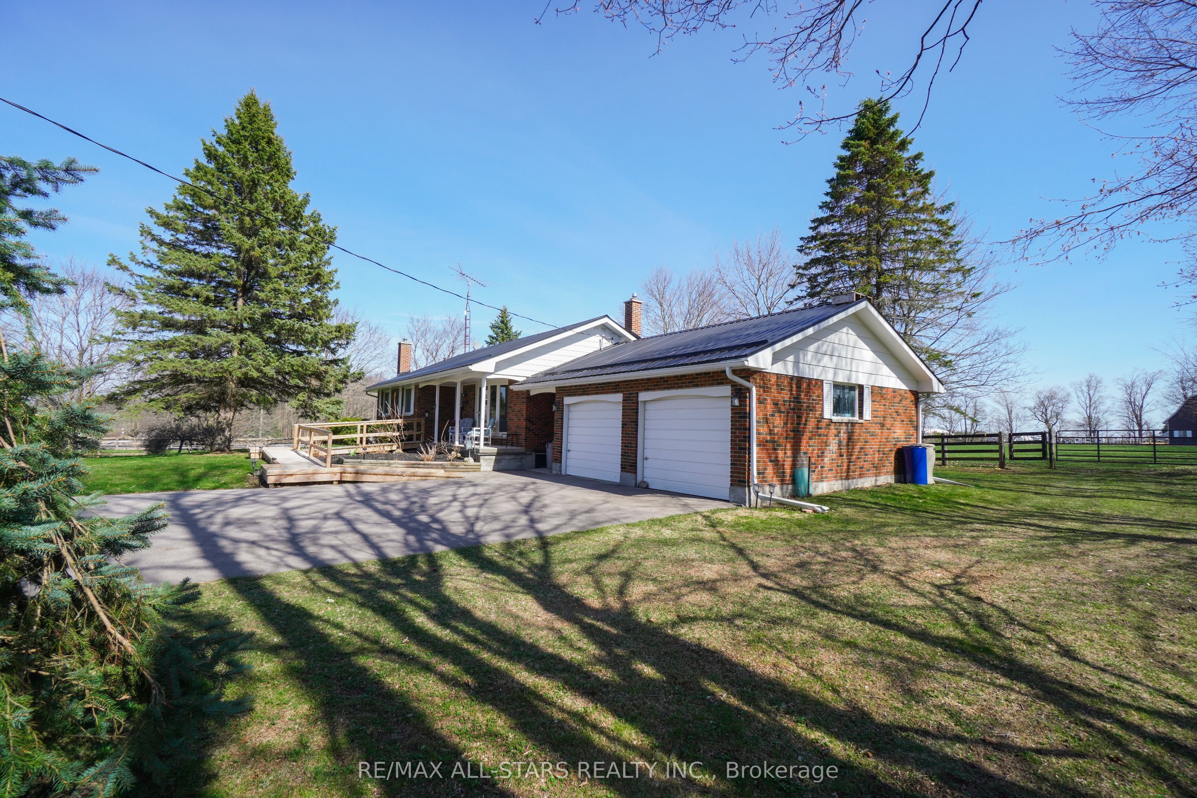 922 Cottingham Road Property Photo 6