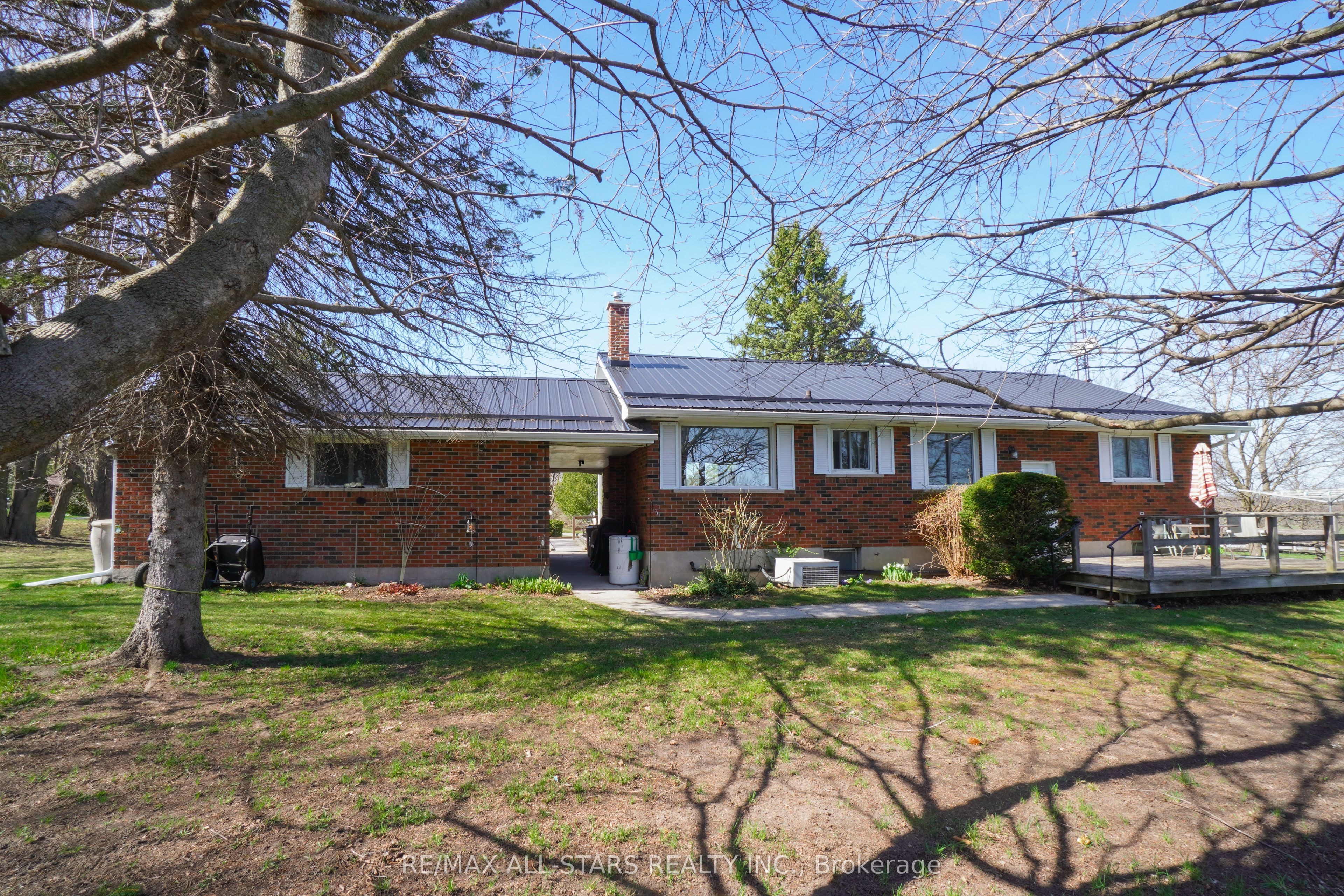 922 Cottingham Road Property Photo 8