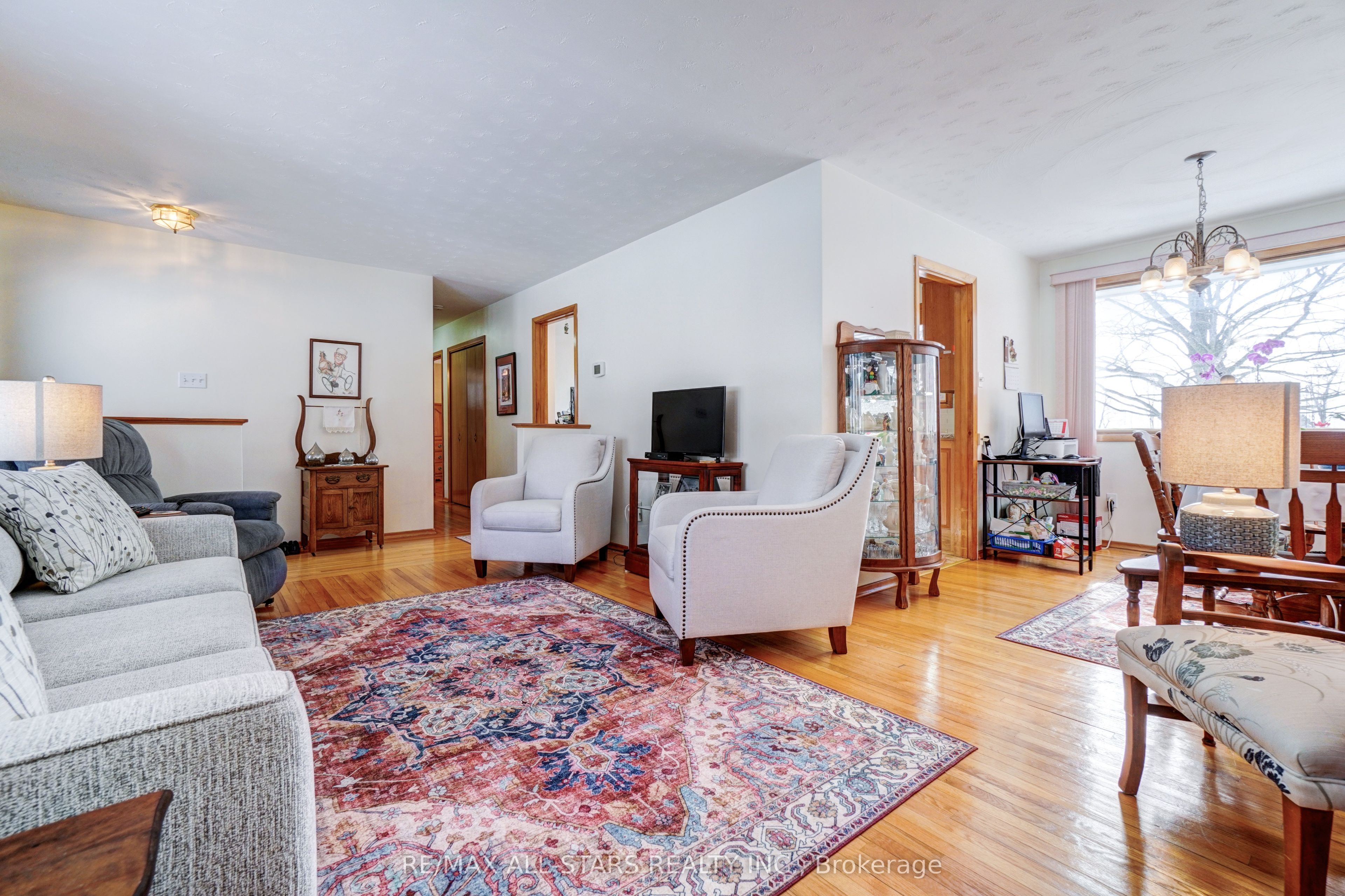 922 Cottingham Road Property Photo 13