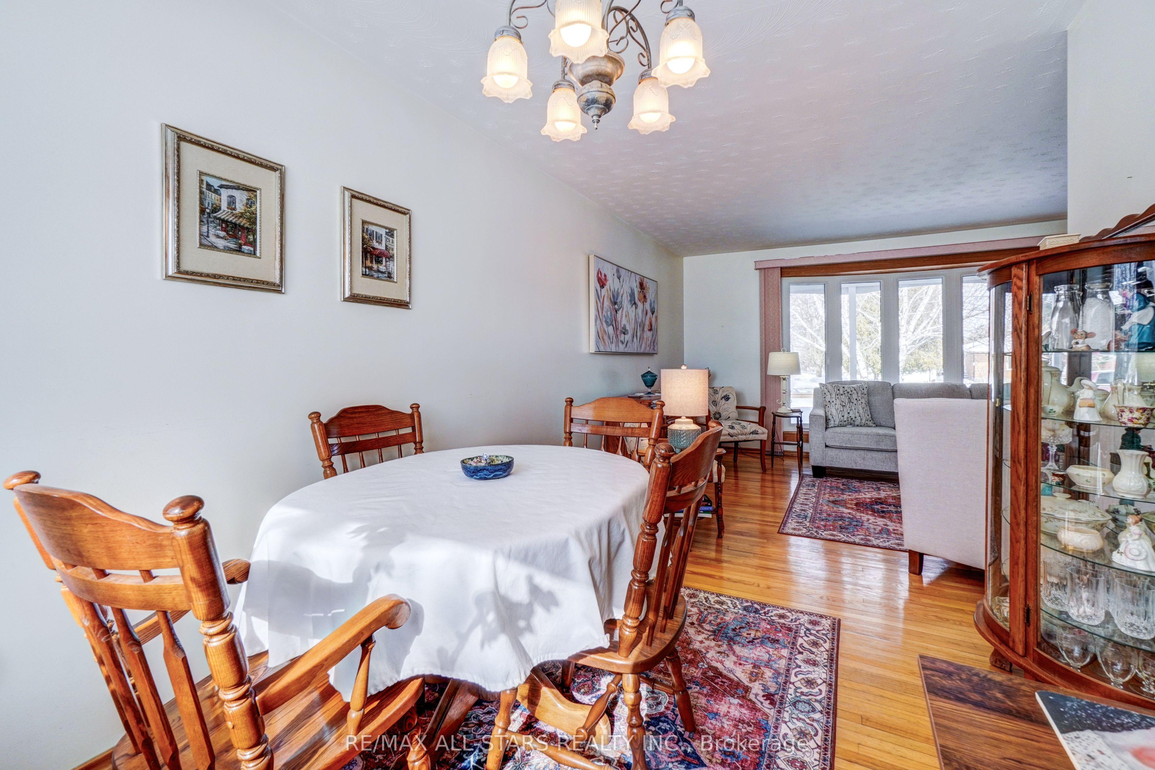 922 Cottingham Road Property Photo 14