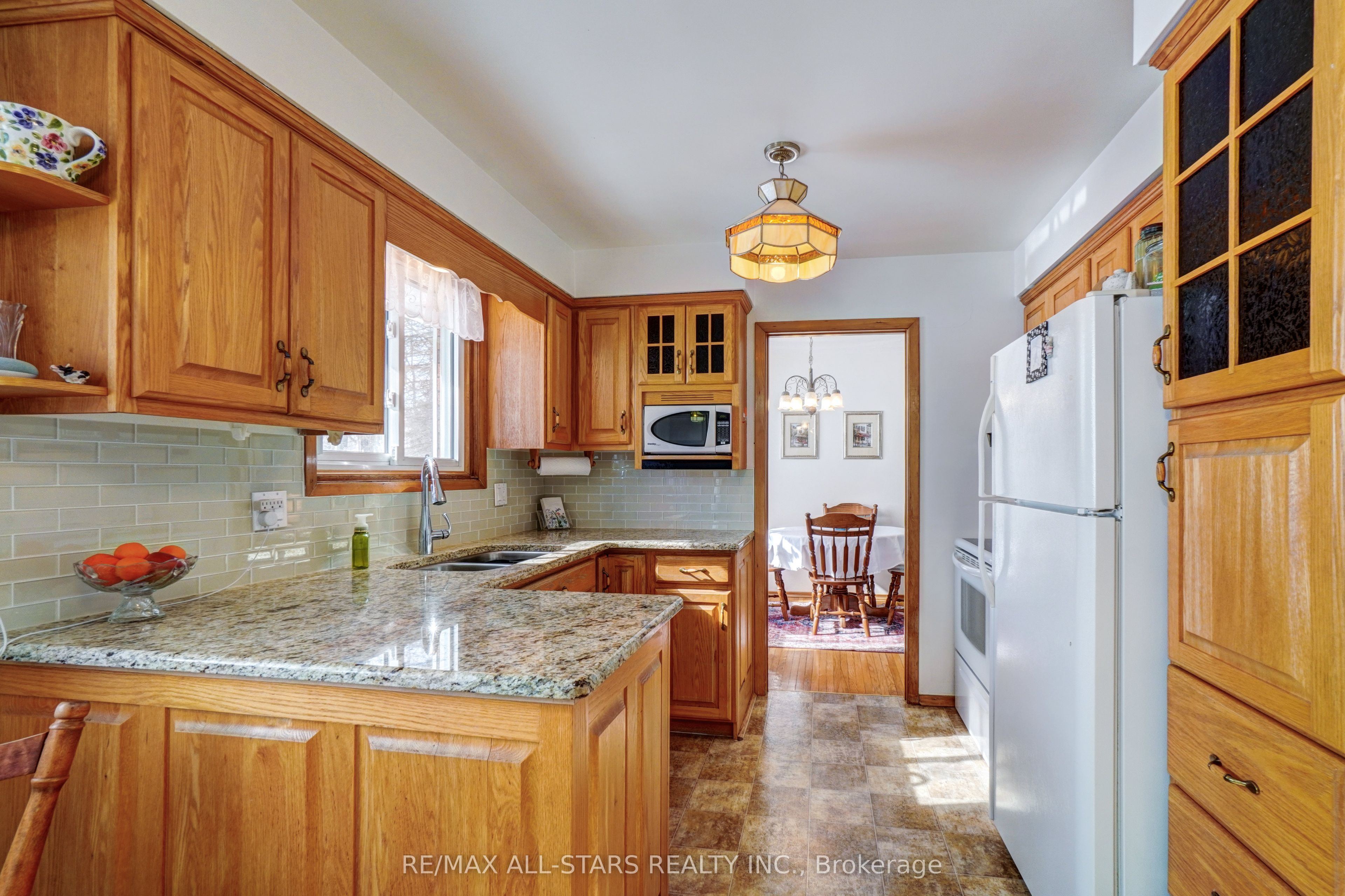 922 Cottingham Road Property Photo 16