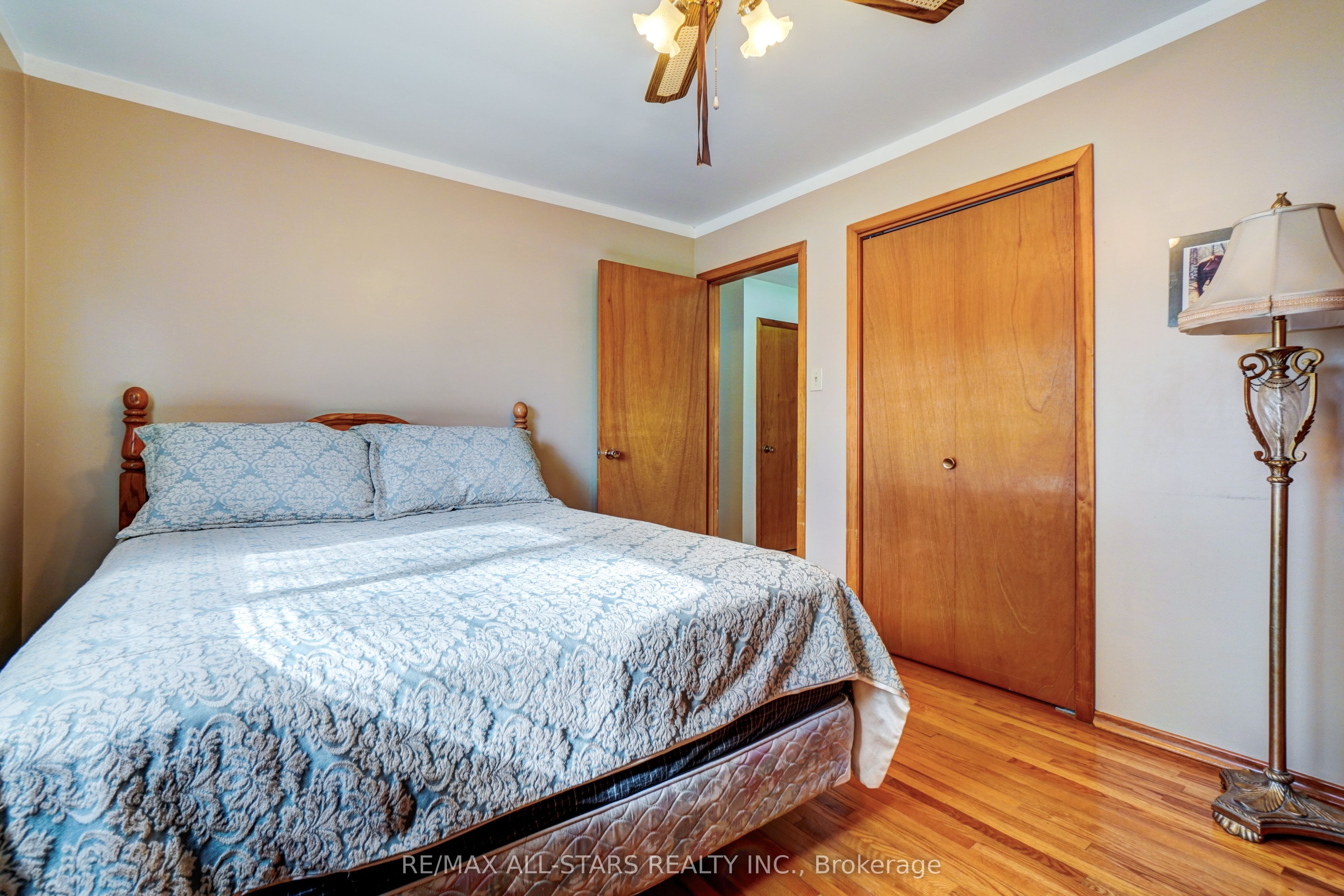 922 Cottingham Road Property Photo 18