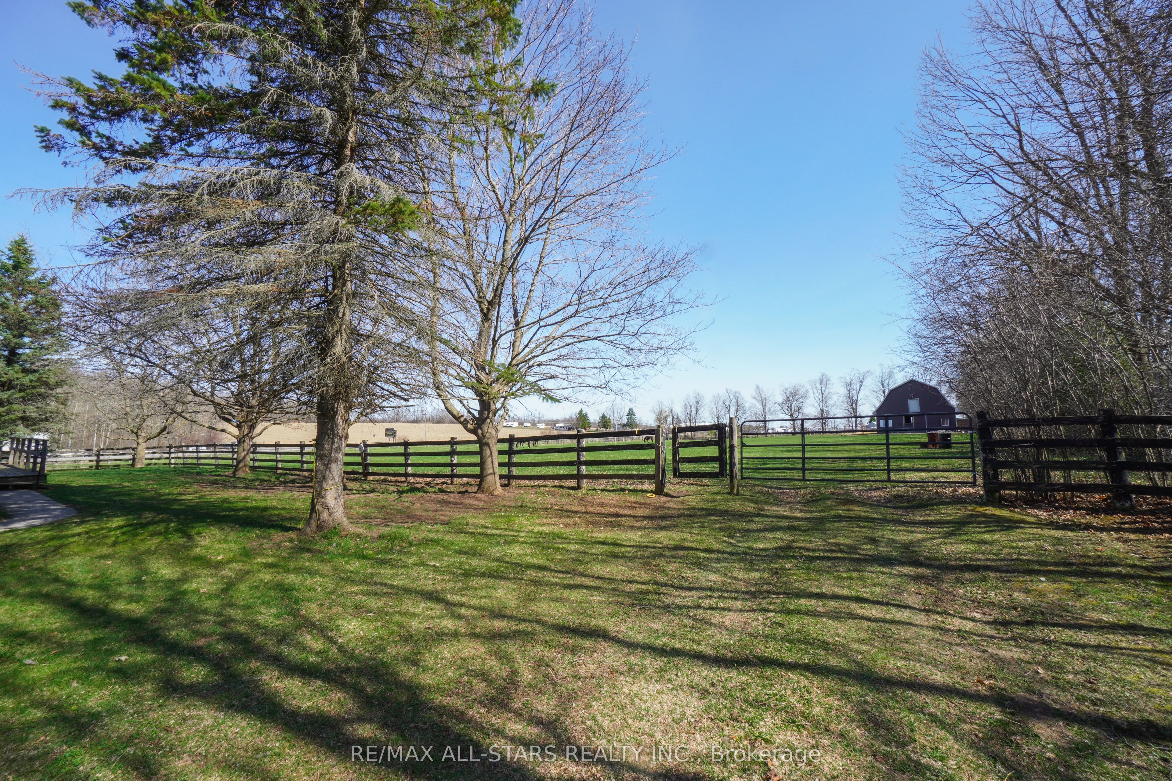 922 Cottingham Road Property Photo 32