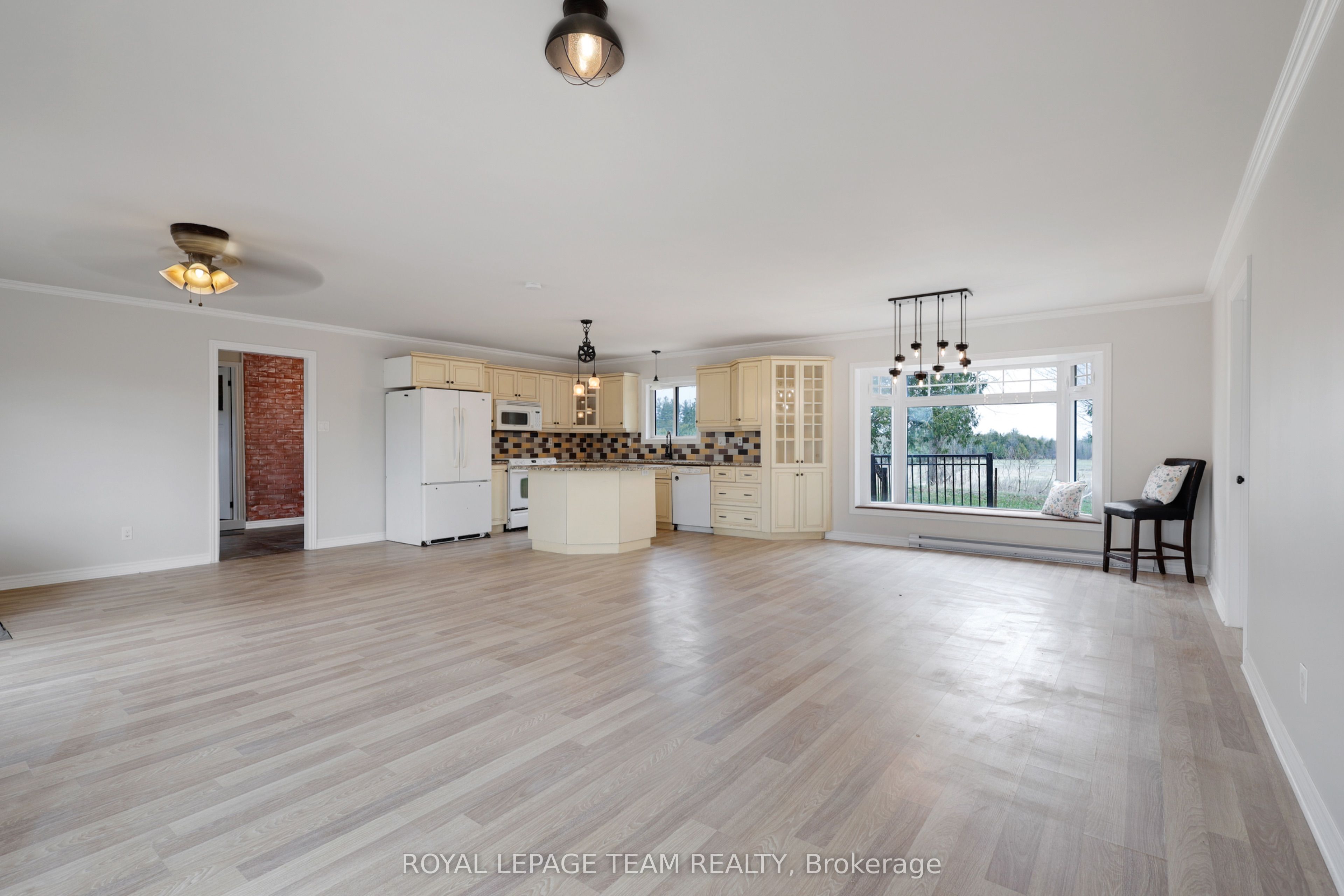 1461 Goshen Road Property Photo 9