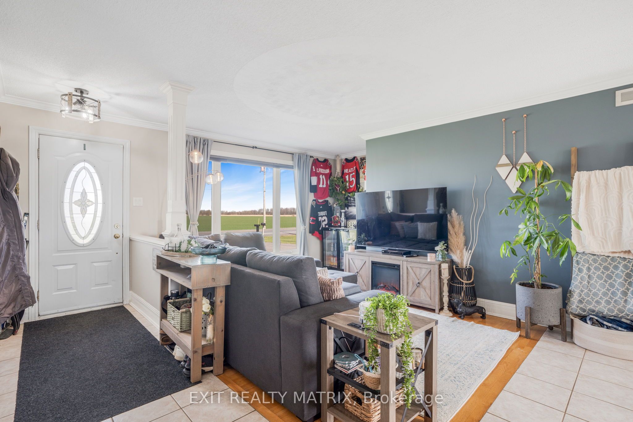 1688 Ste-marie Road Property Photo 3