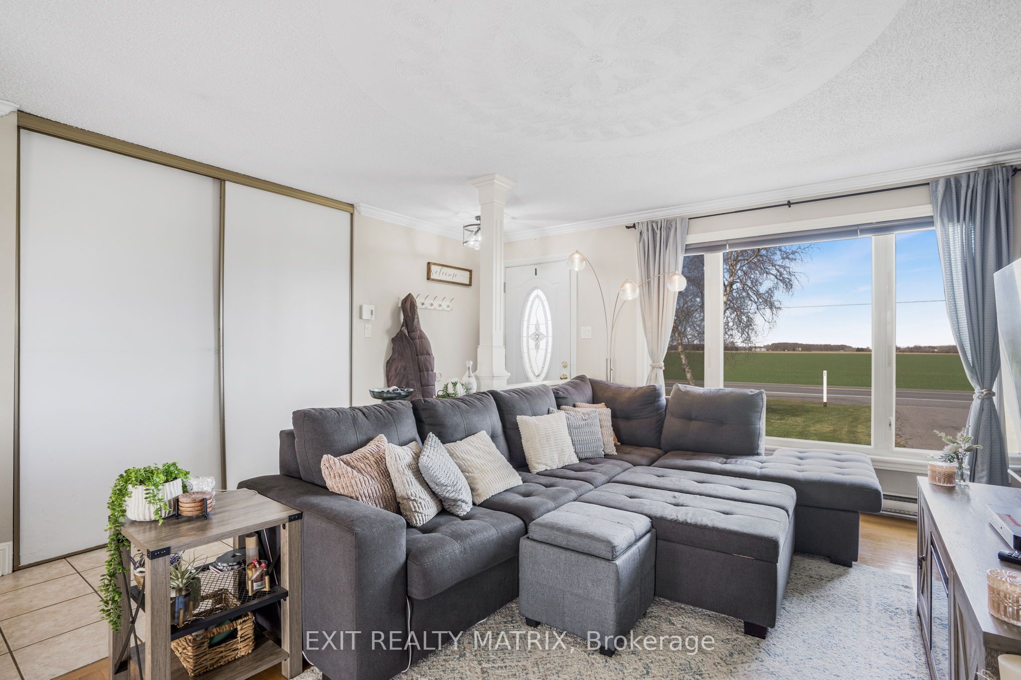 1688 Ste-marie Road Property Photo 4