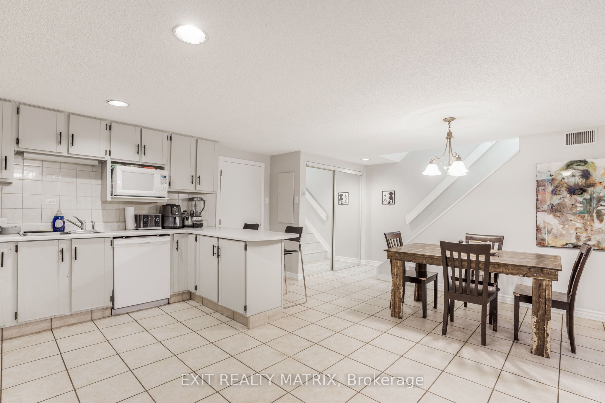 1688 Ste-marie Road Property Photo 14