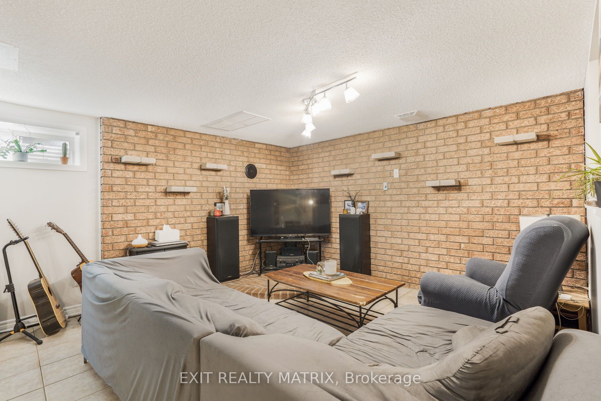 1688 Ste-marie Road Property Photo 19