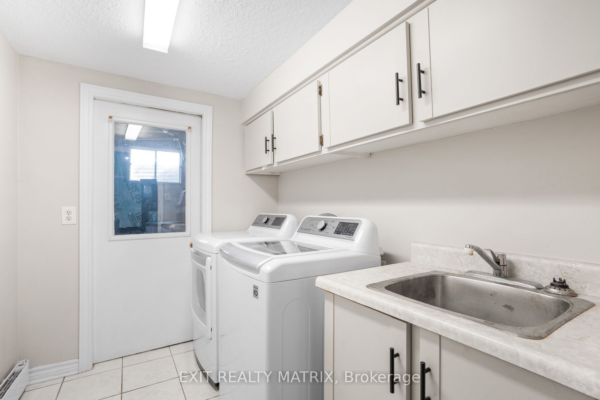 1688 Ste-marie Road Property Photo 24