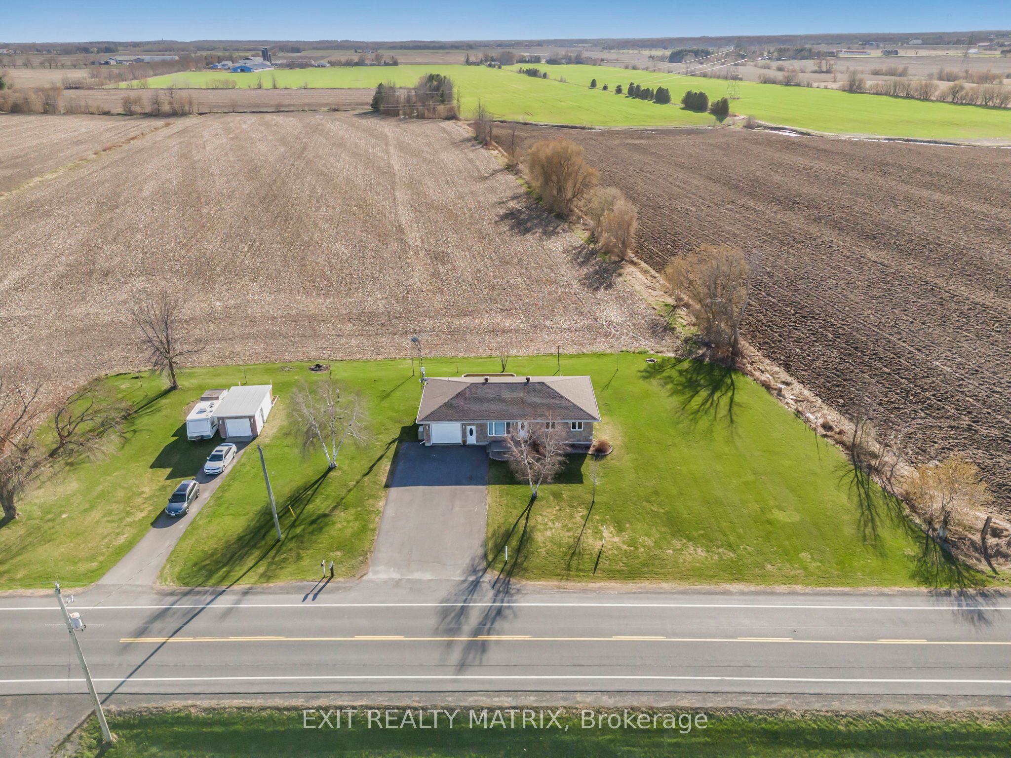 1688 Ste-marie Road Property Photo 32