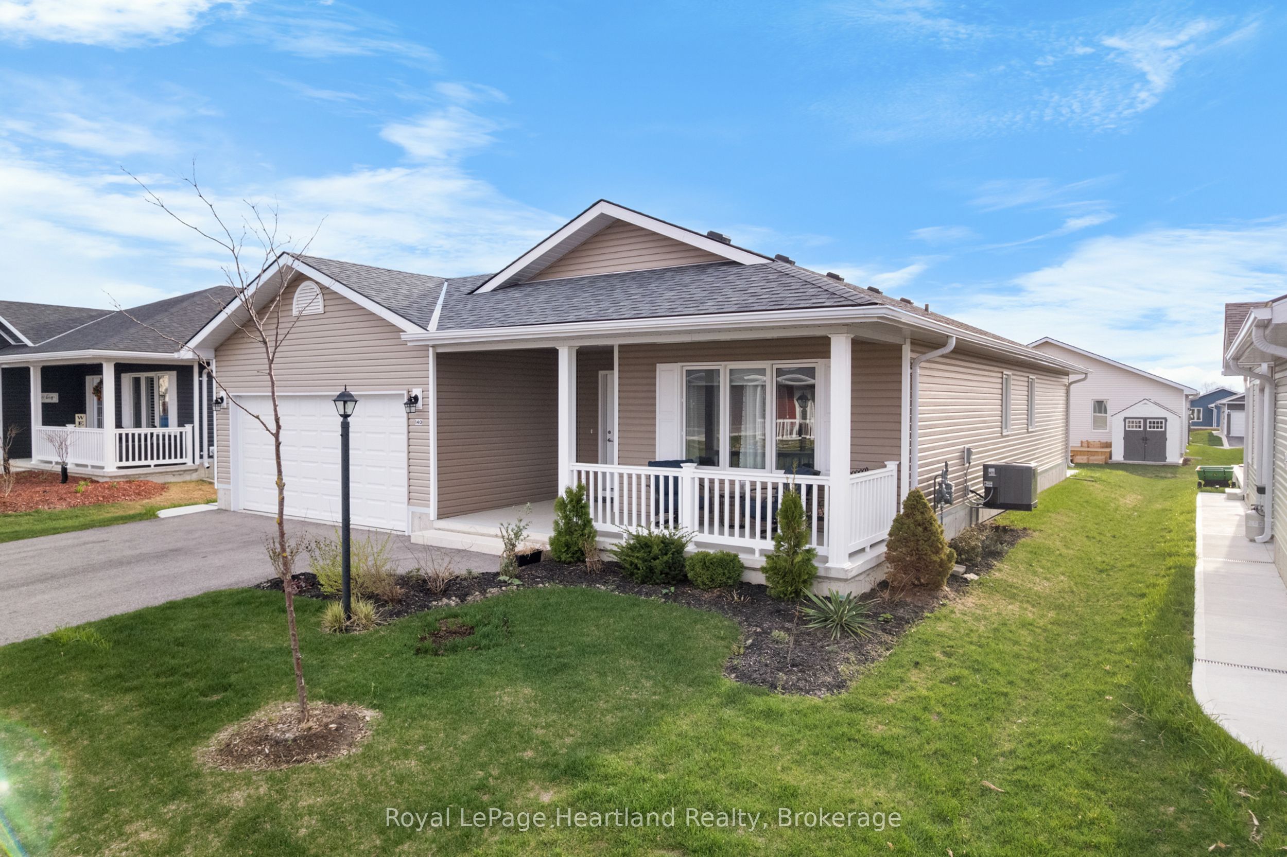 140 Lake Breeze Drive Property Photo 2