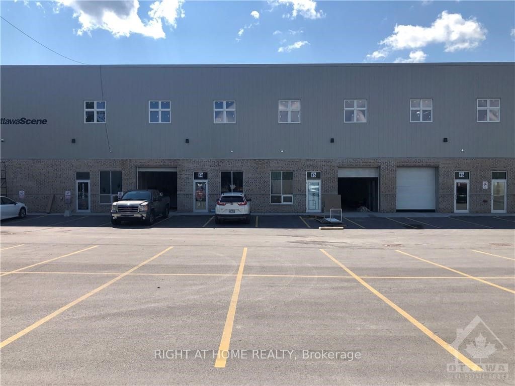 #15 - 1920 Merivale Road Property Photo 1