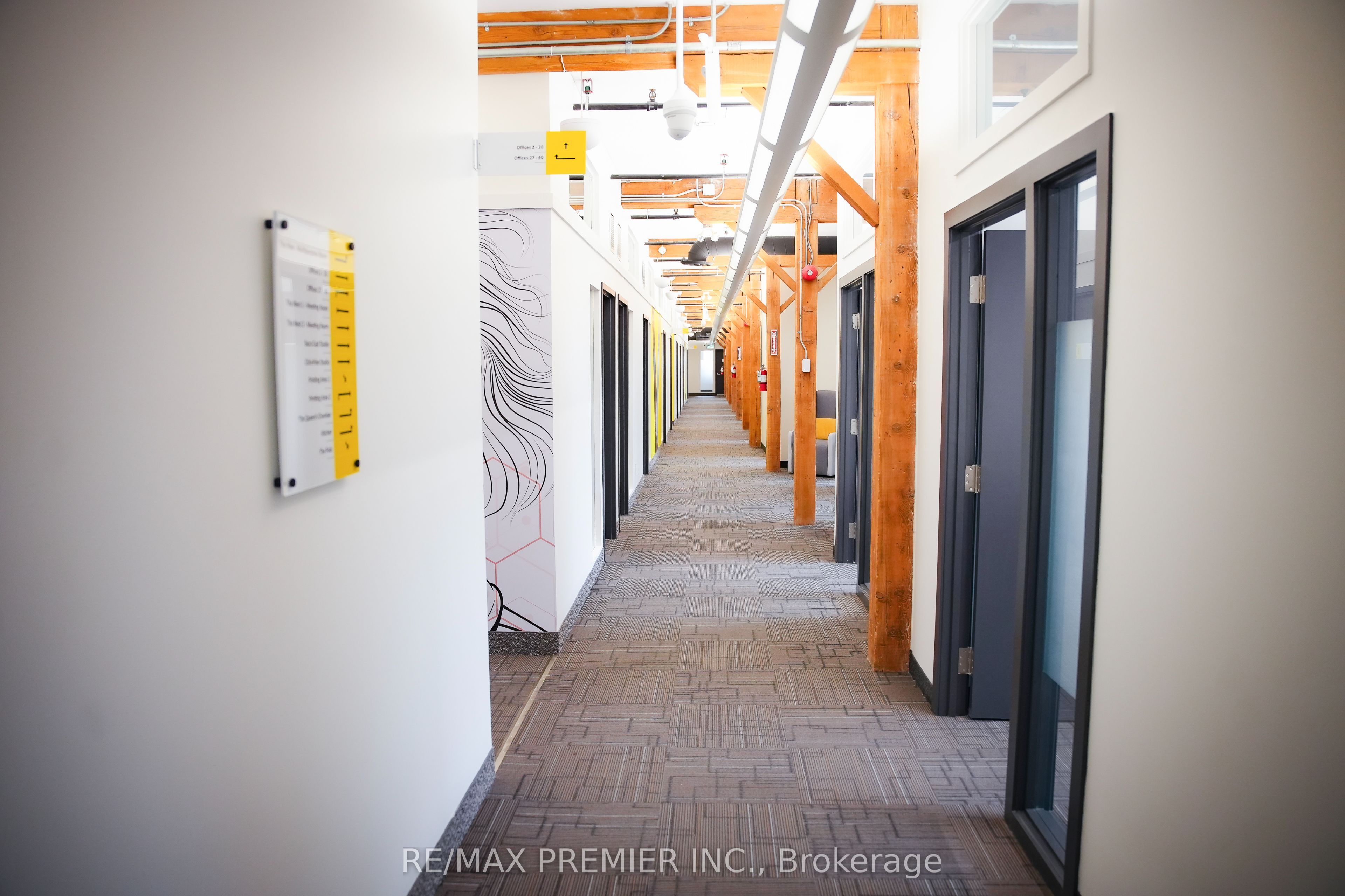 72 Victoria Street S 300-23 Property Photo 6