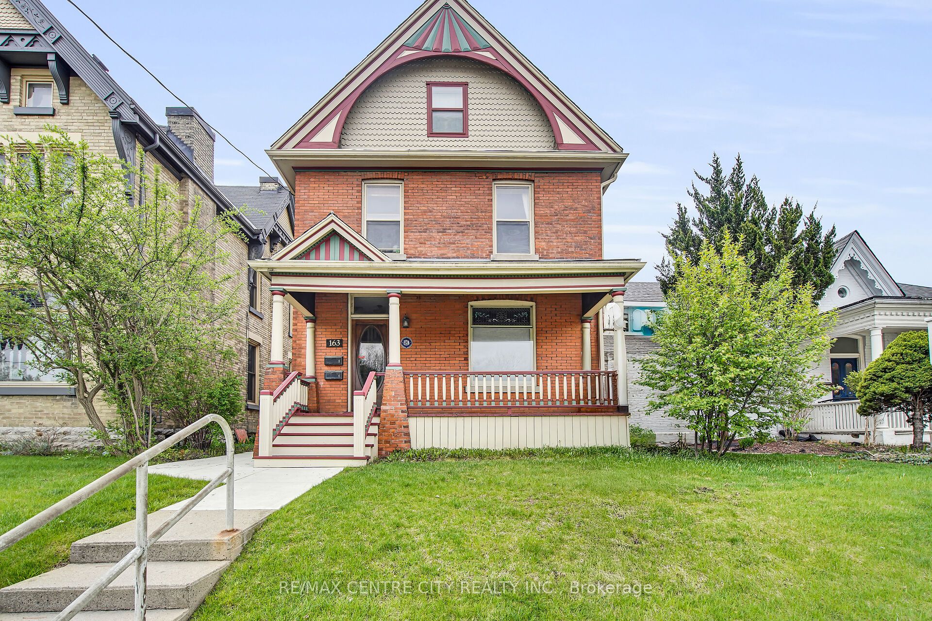 163 Oxford Street Property Photo 1