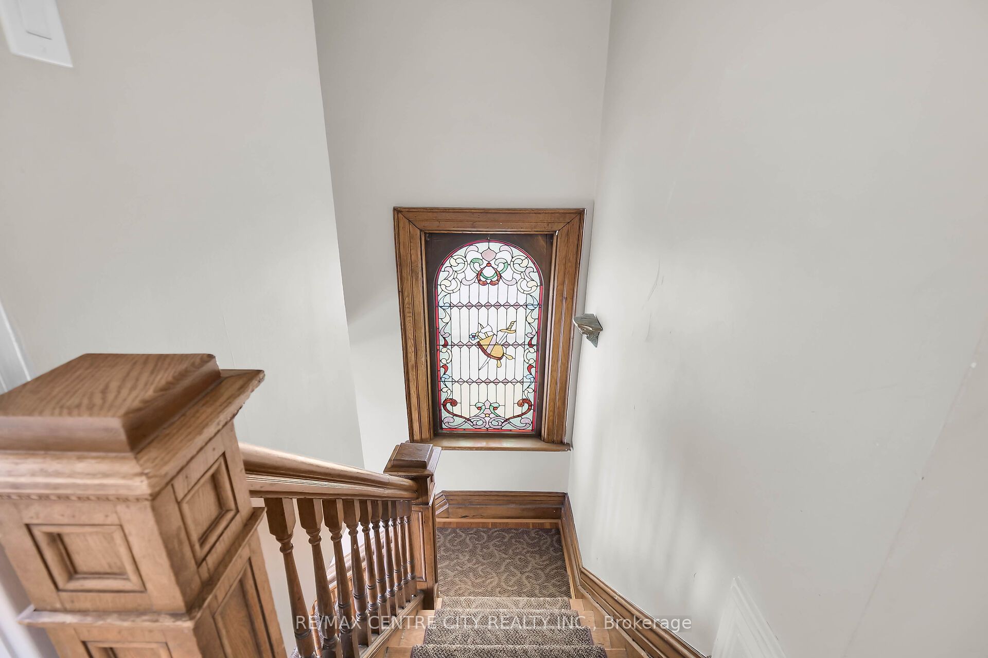 163 Oxford Street Property Photo 12