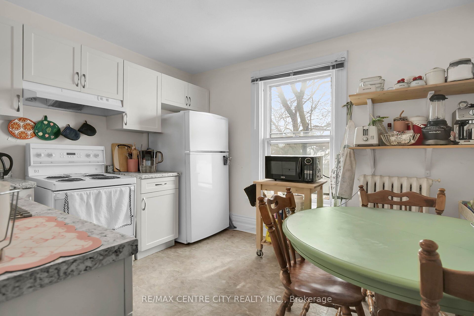 163 Oxford Street Property Photo 16