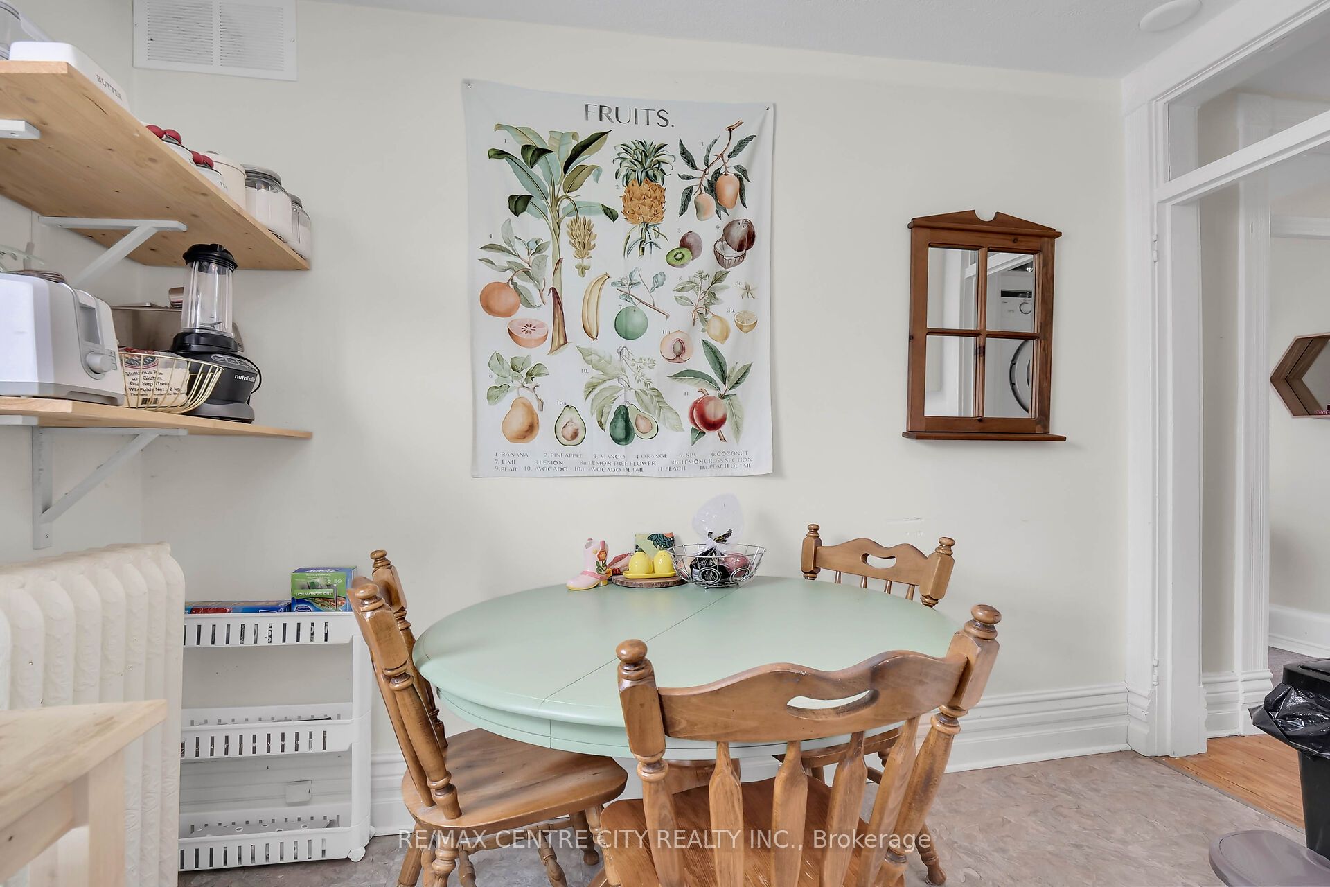 163 Oxford Street Property Photo 18