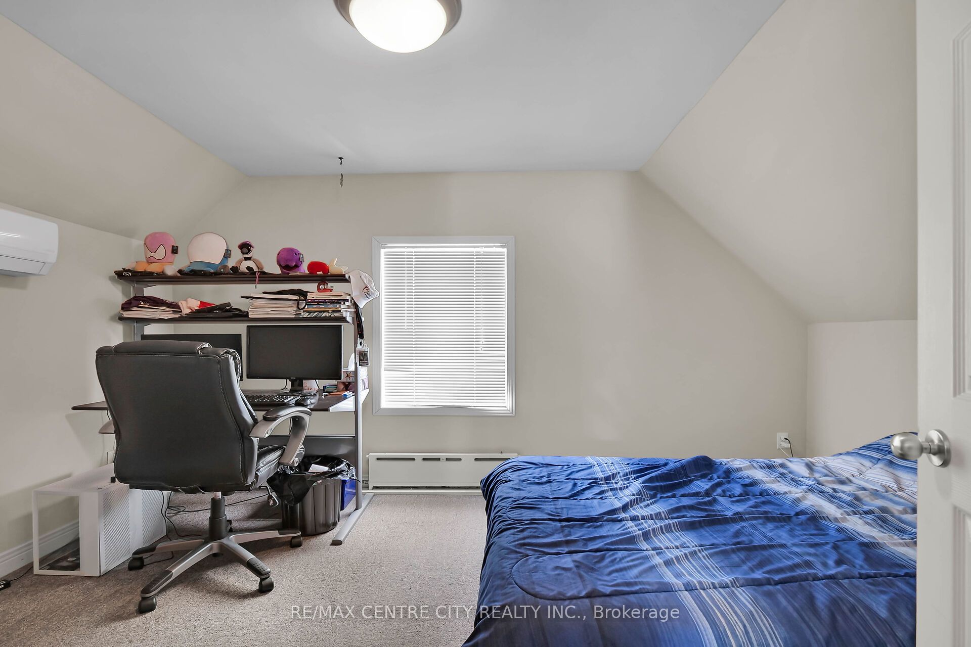 163 Oxford Street Property Photo 27
