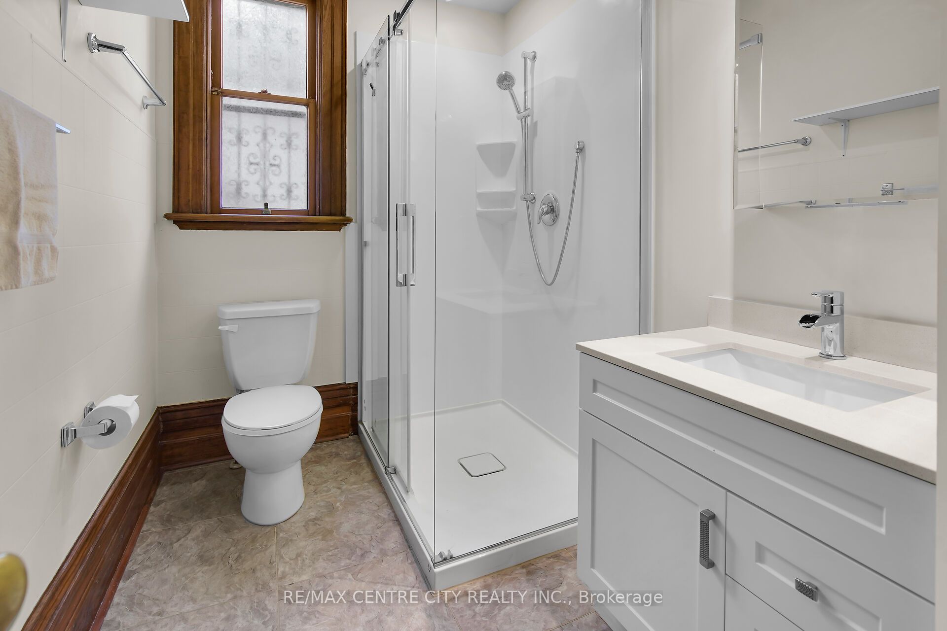 163 Oxford Street Property Photo 37