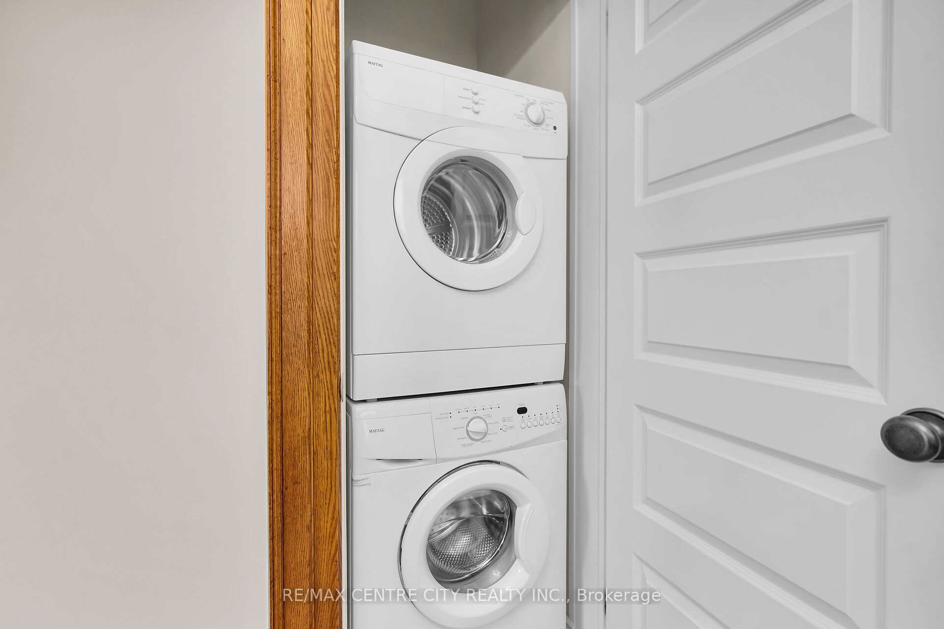 163 Oxford Street Property Photo 38