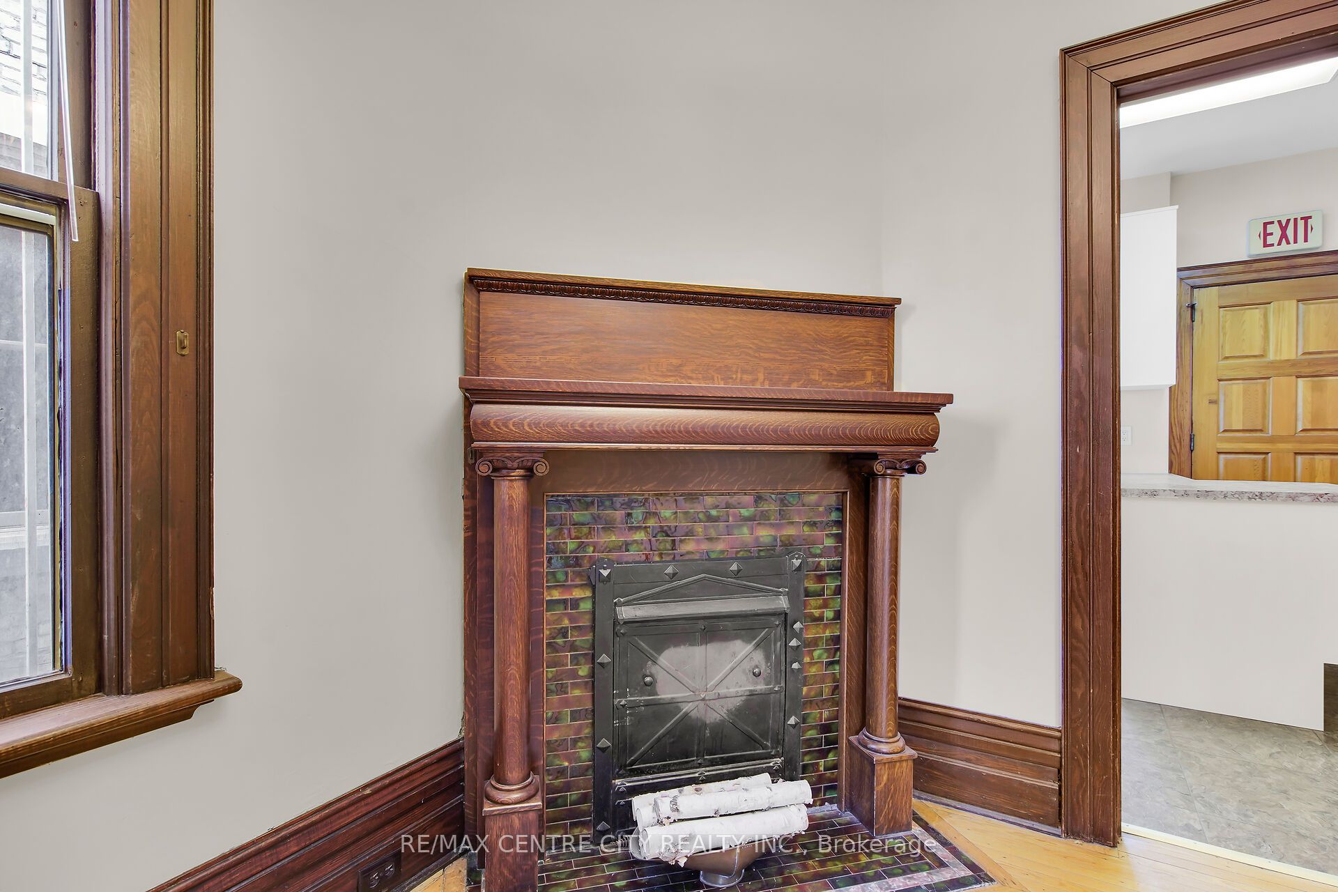 163 Oxford Street Property Photo 41