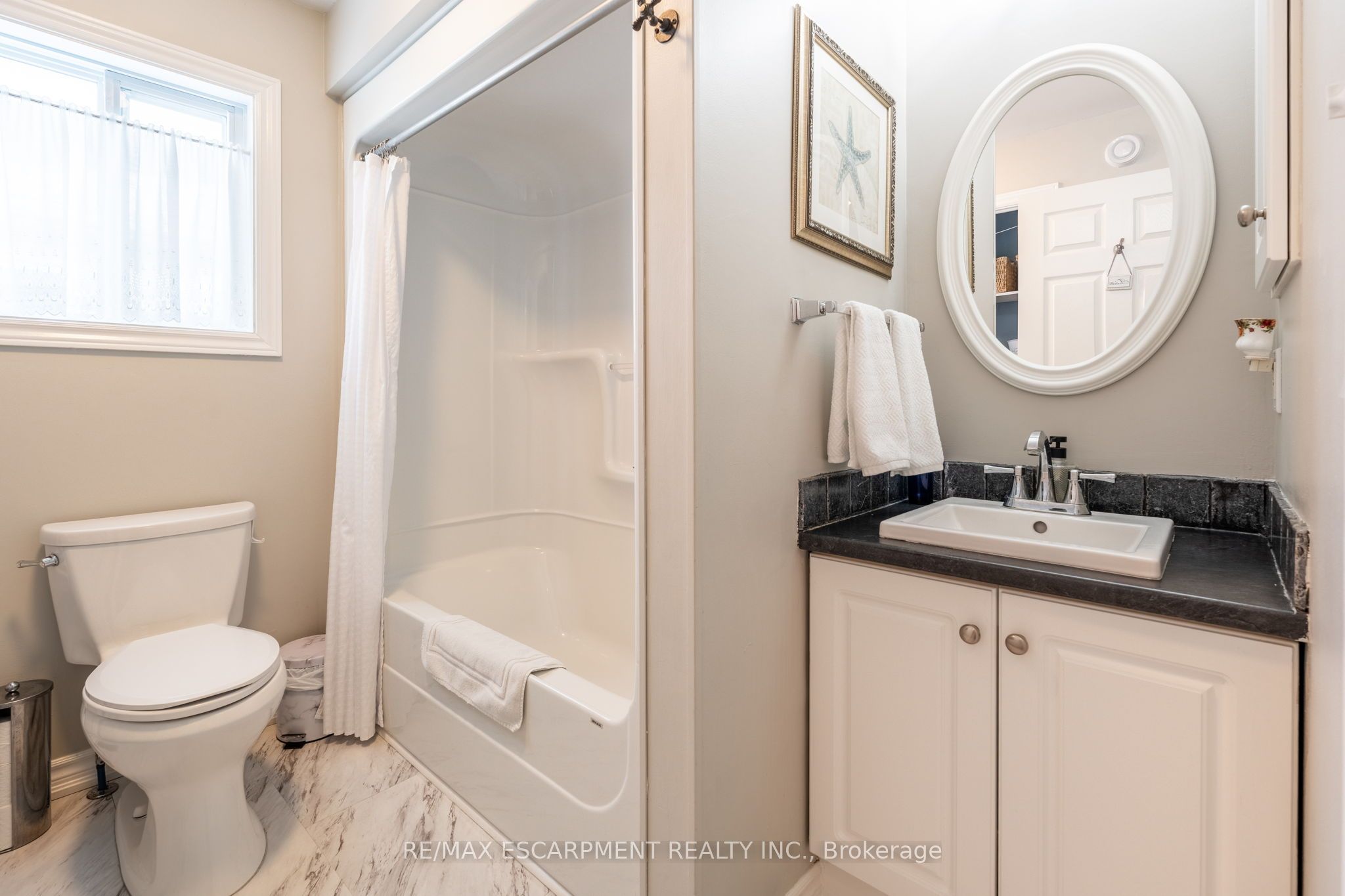 136 Glenariff Drive Property Photo 21