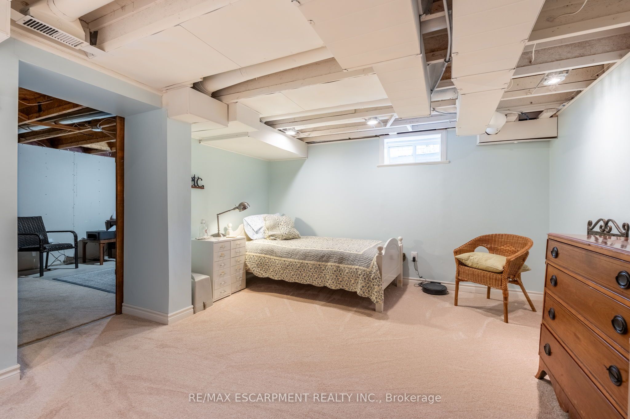 136 Glenariff Drive Property Photo 30