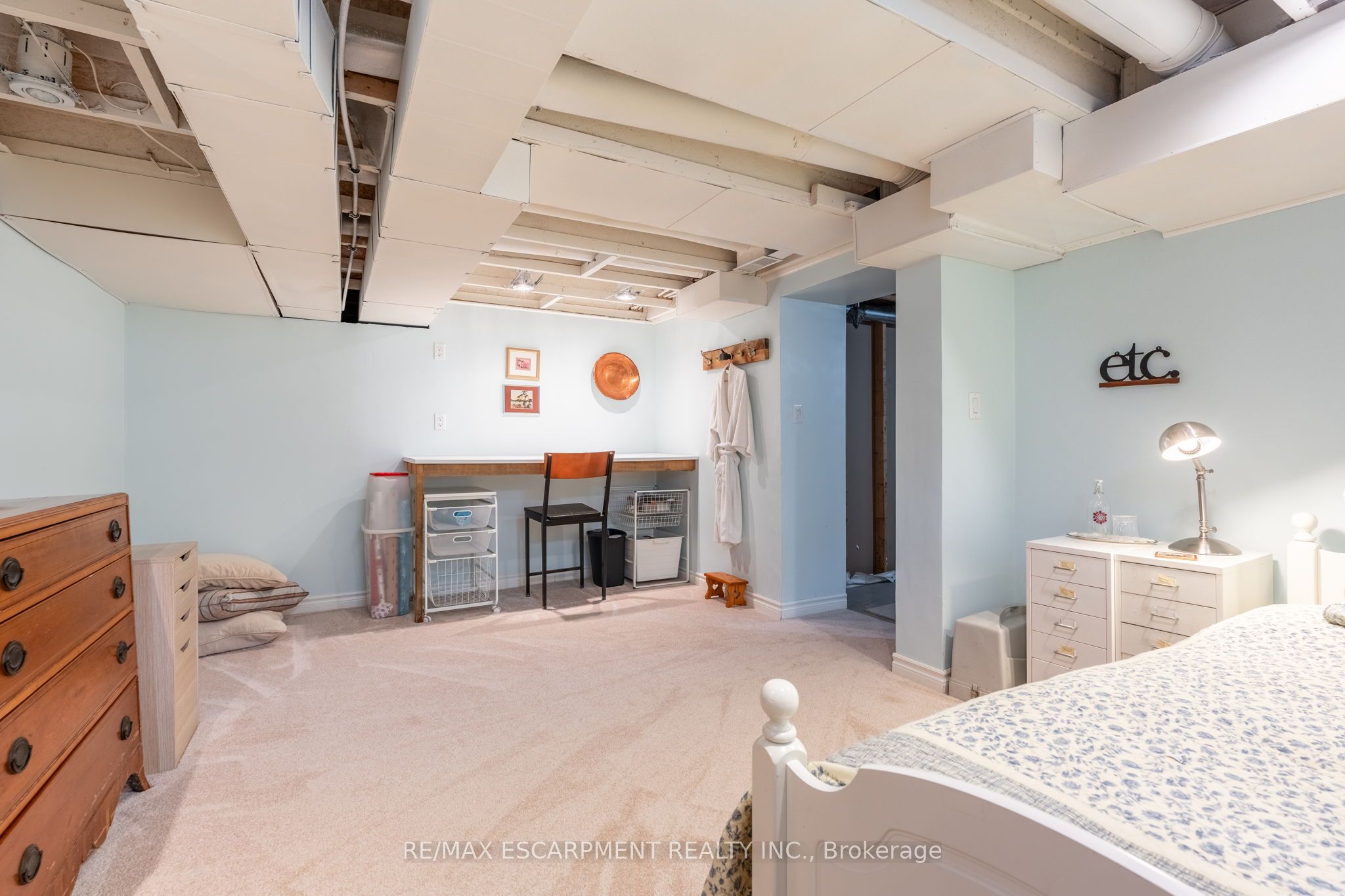 136 Glenariff Drive Property Photo 31