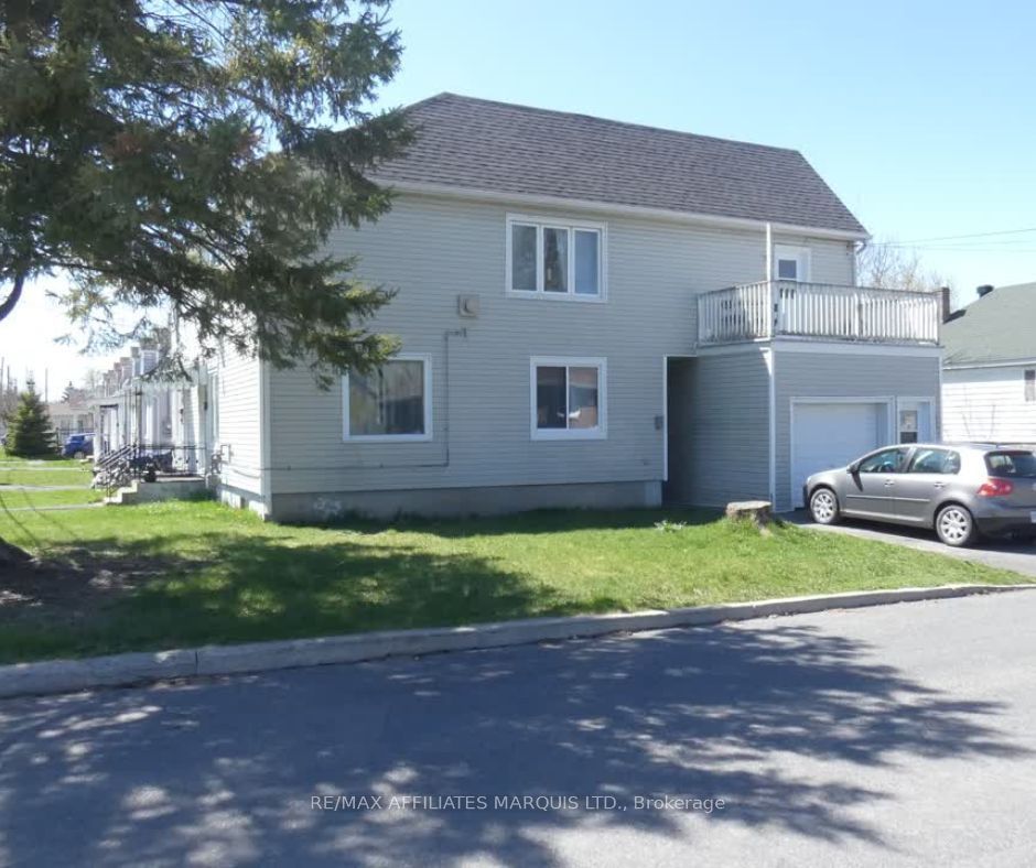 141 Cornwallis Avenue Property Photo 3