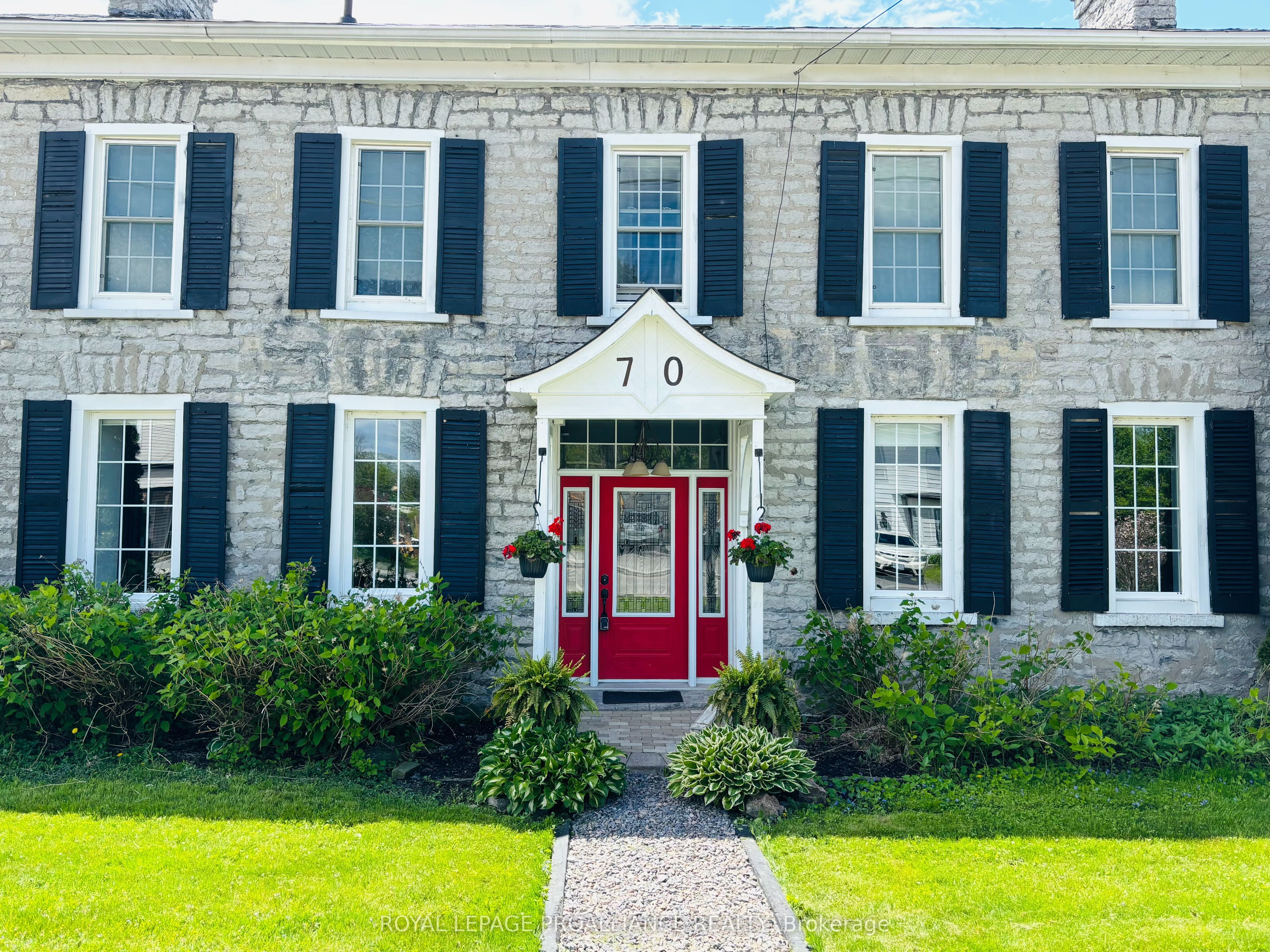 70 York Road Property Photo
