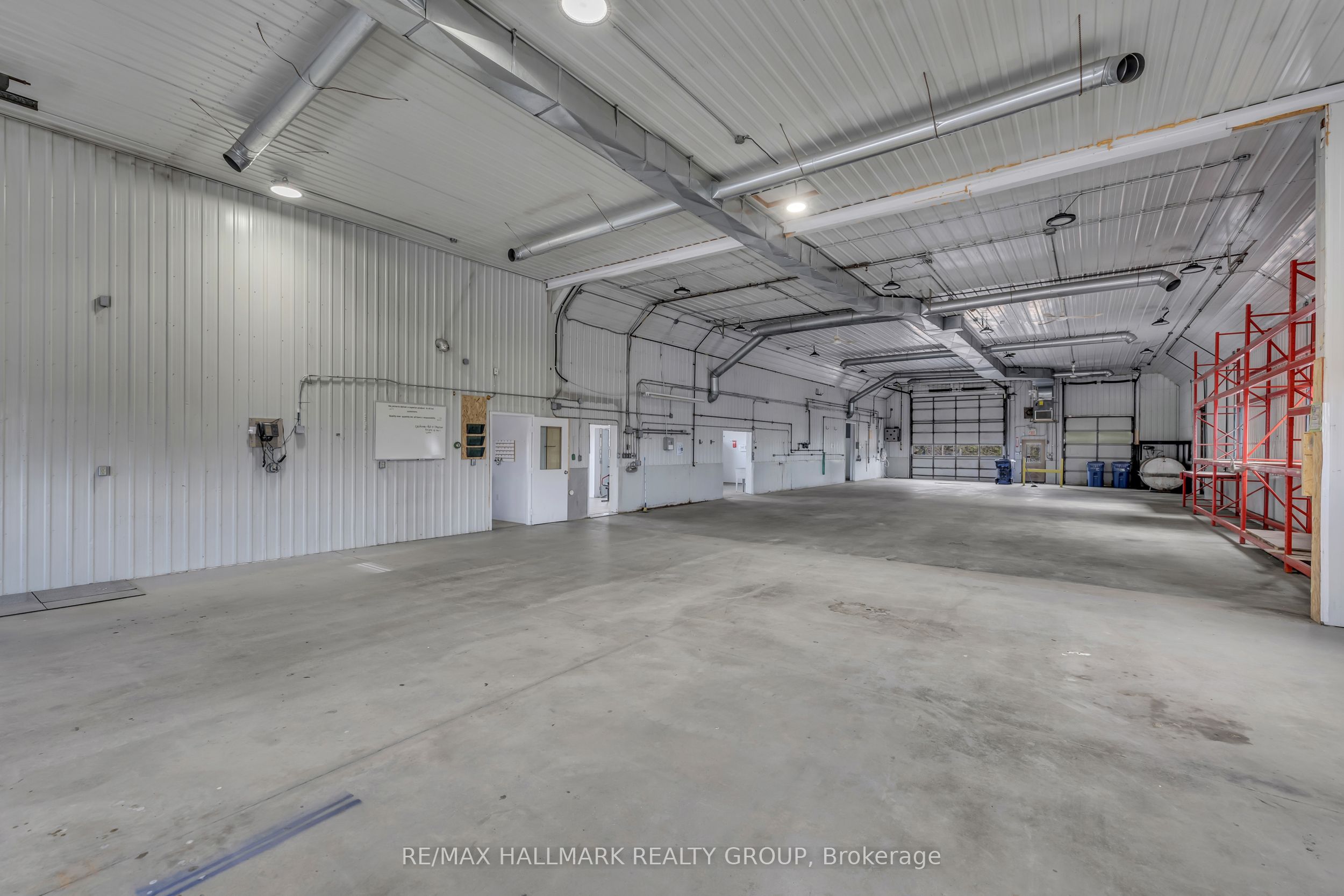 15747 Highway 7 Property Photo 16