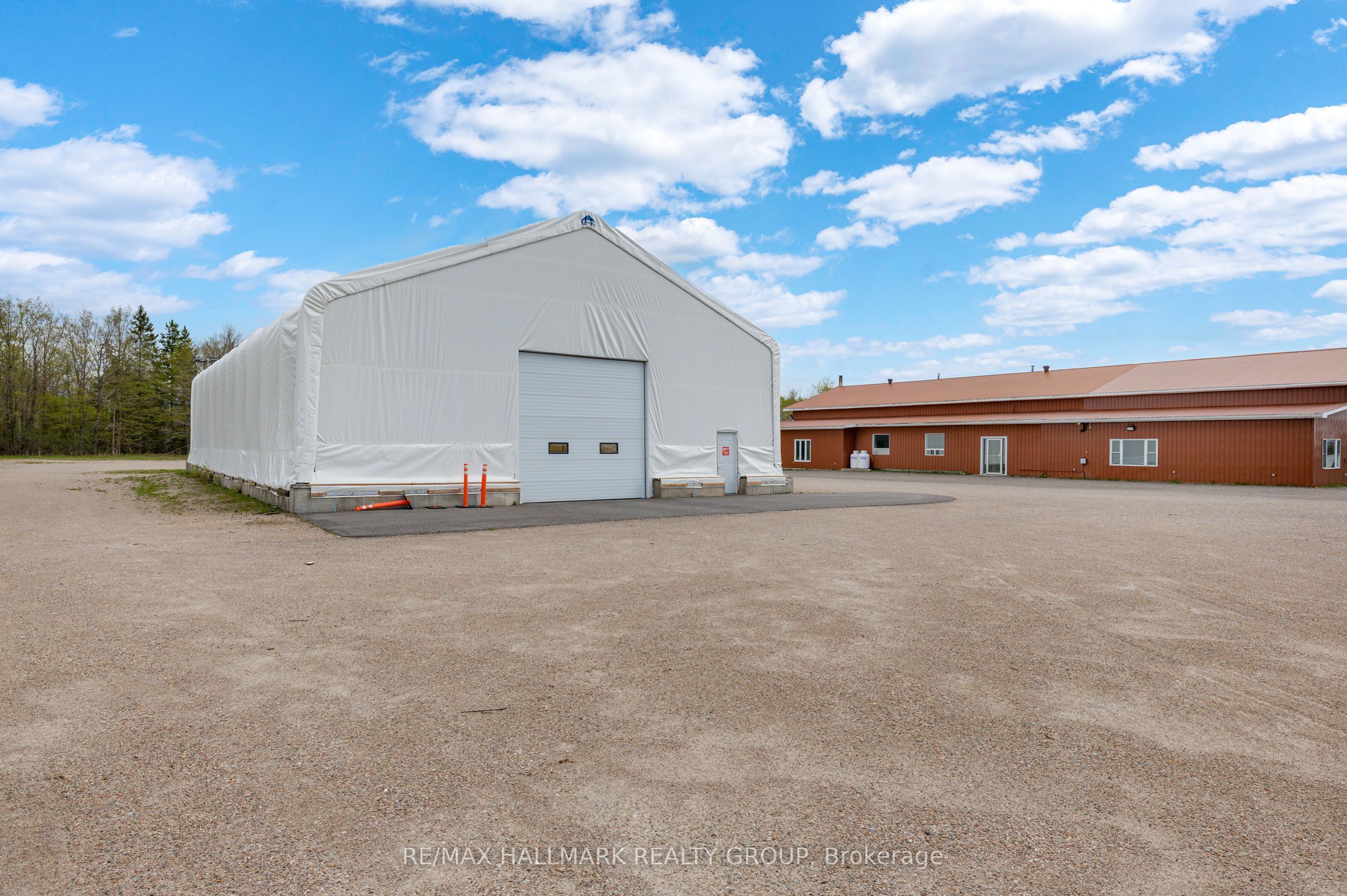 15747 Highway 7 Property Photo 18
