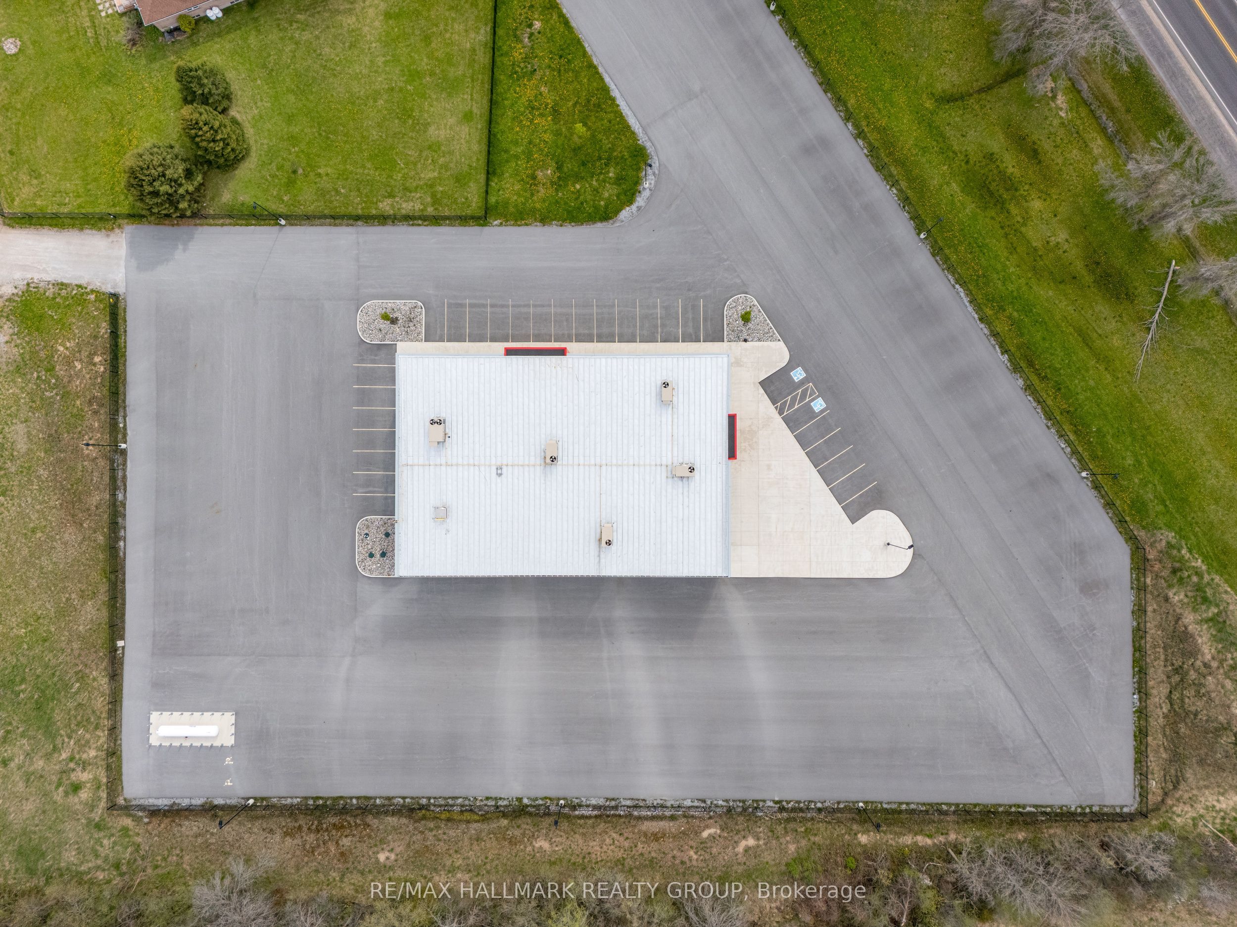 15747 Highway 7 Property Photo 21