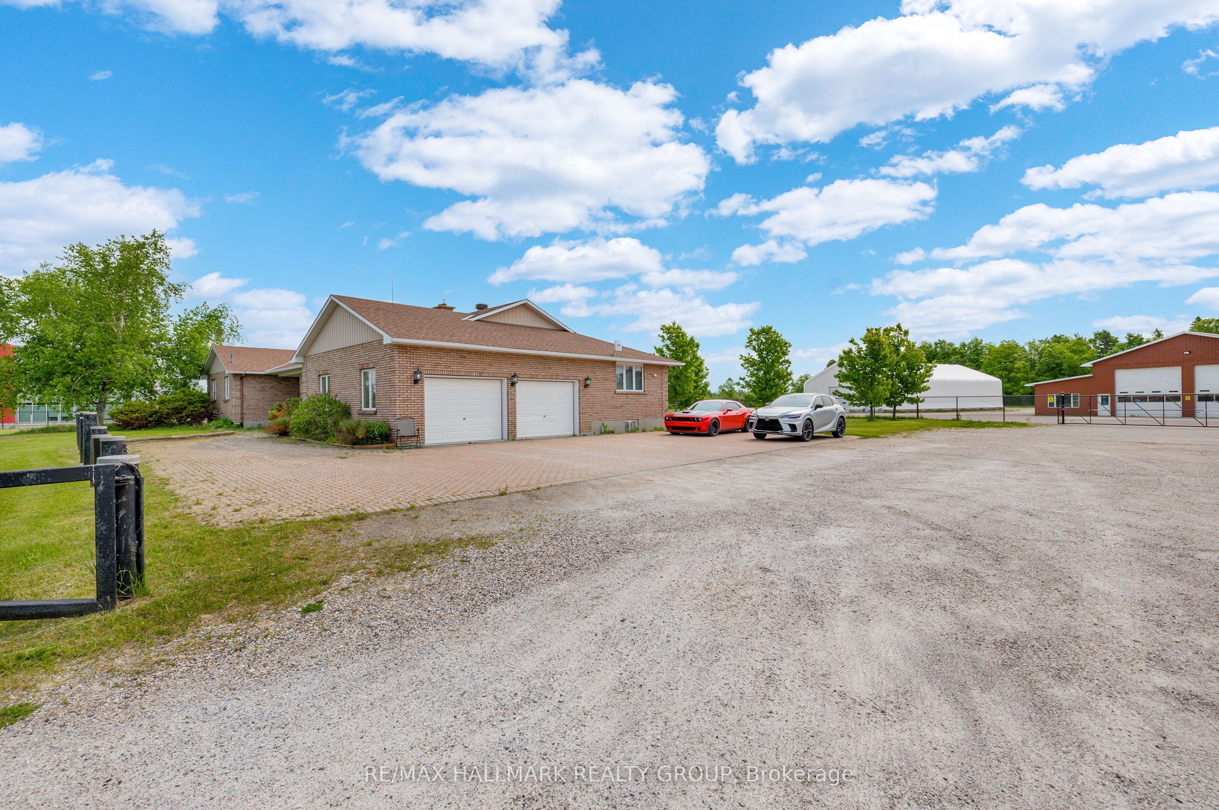 15747 Highway 7 Property Photo 23