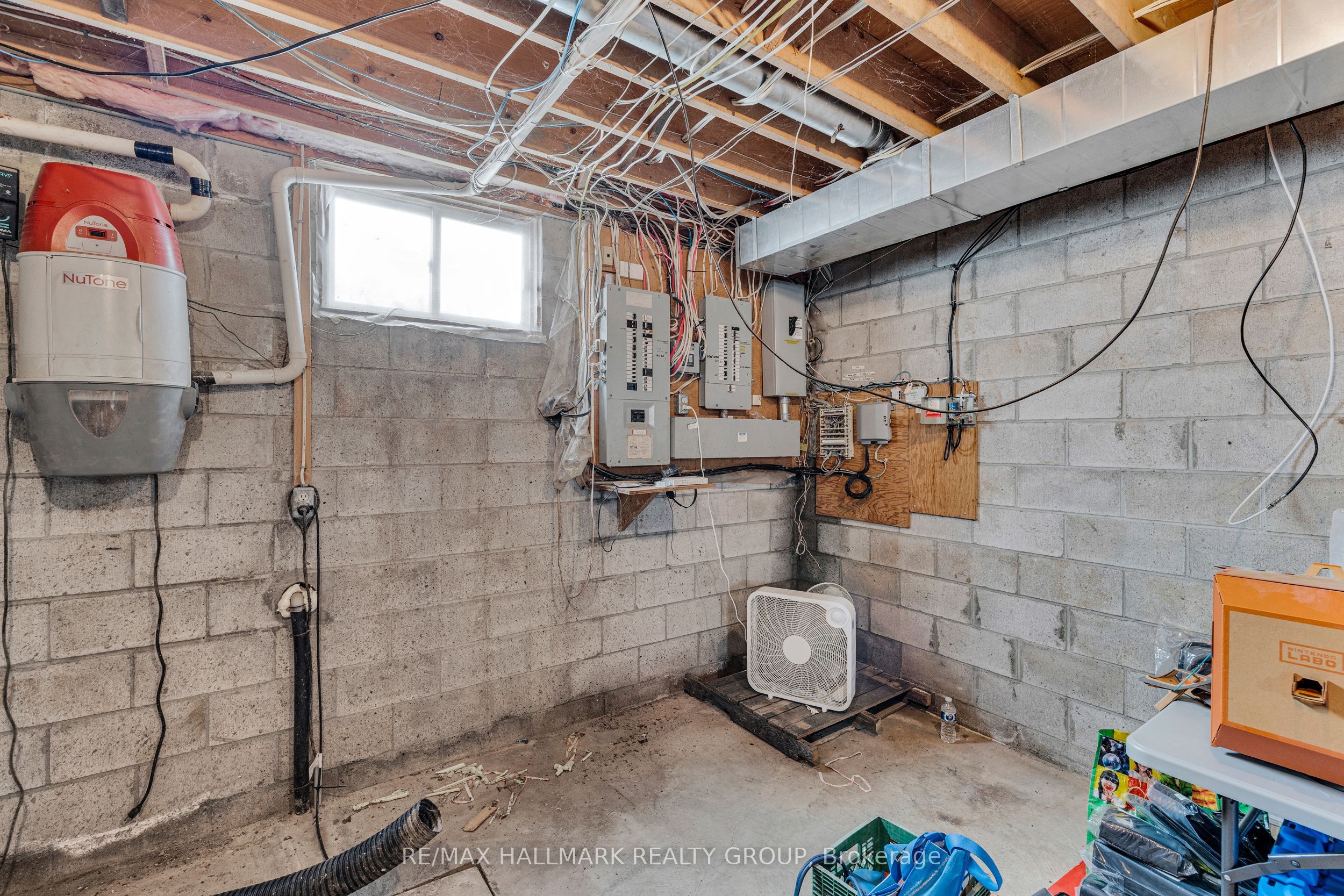 15747 Highway 7 Property Photo 46