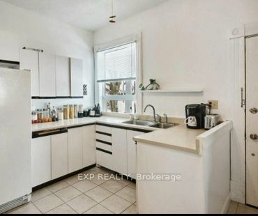 427 Victoria Street Property Photo 3