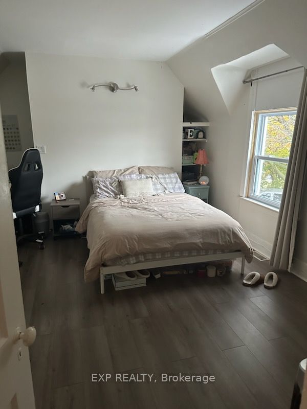 427 Victoria Street Property Photo 10