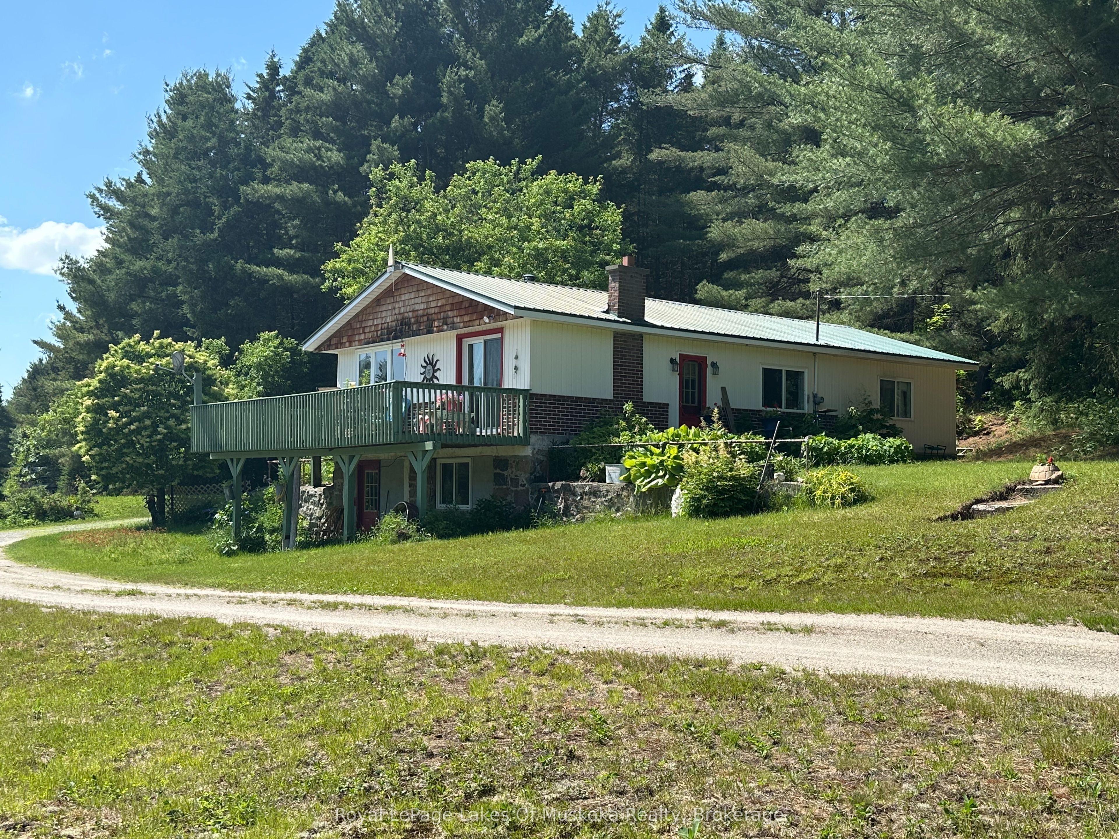 404 Stisted Rd Property Photo 1