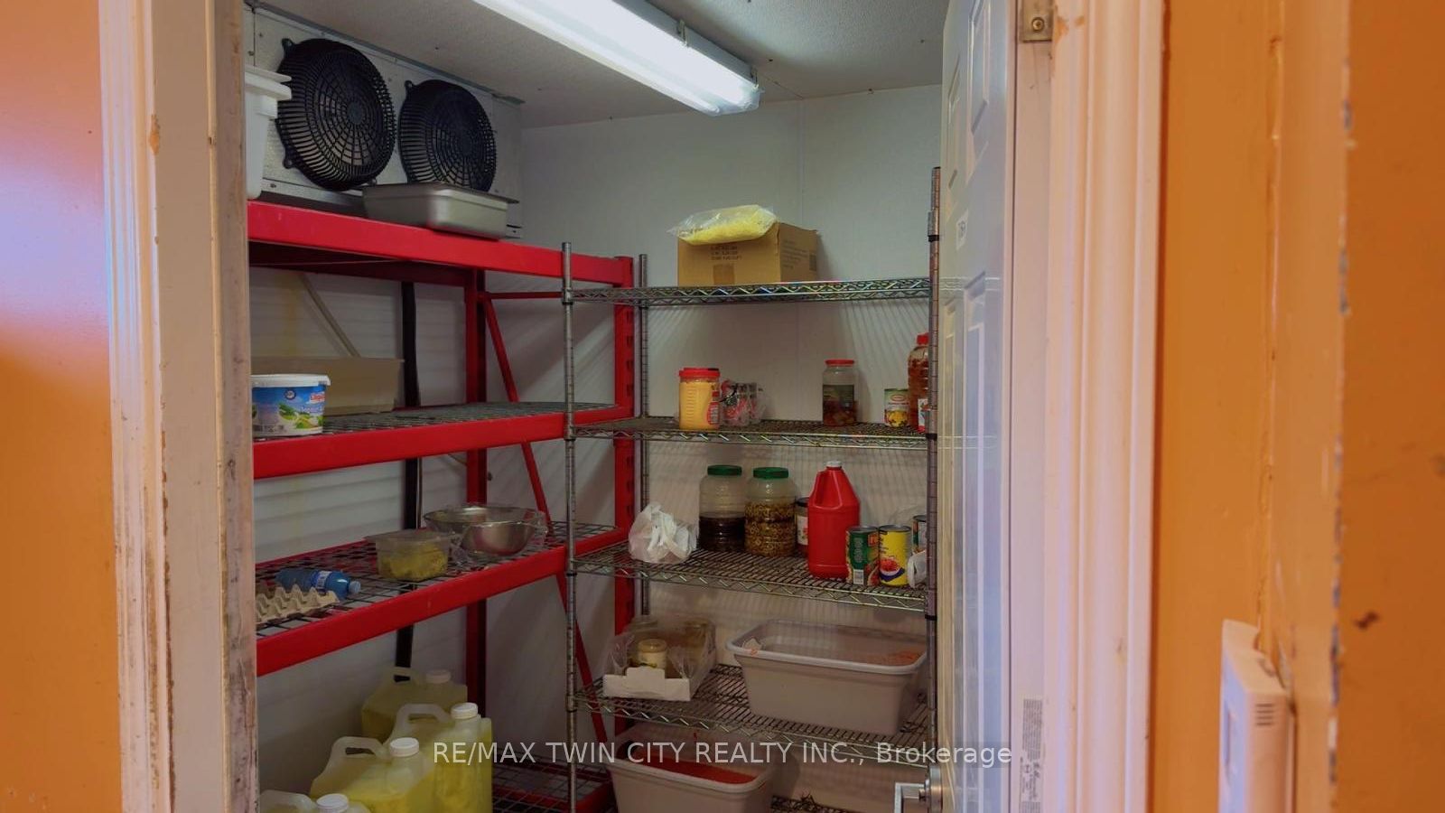 390 Courtland Avenue Property Photo 12