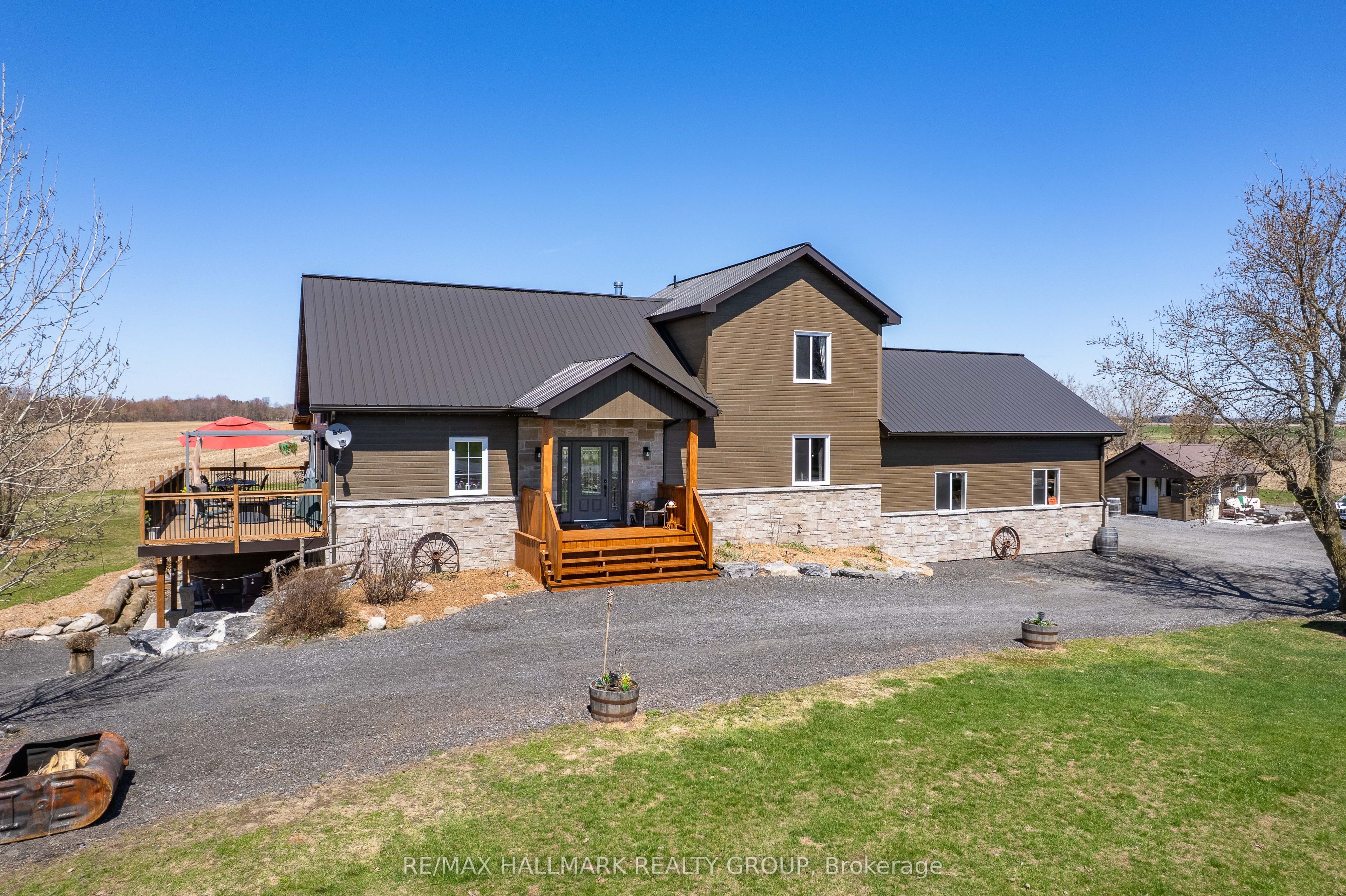2421 Concession 8 Road