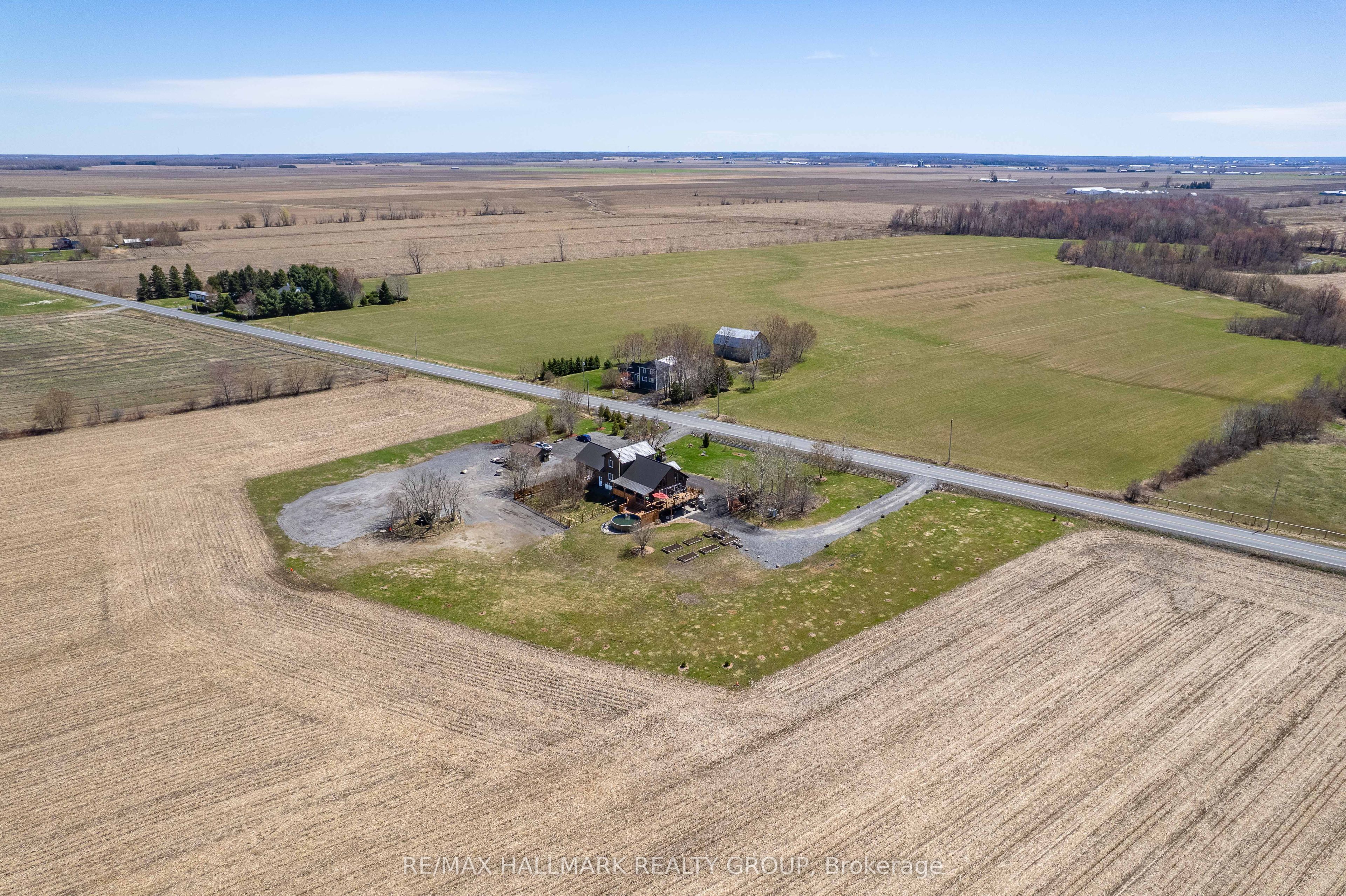 2421 Concession 8 Road Property Photo 7