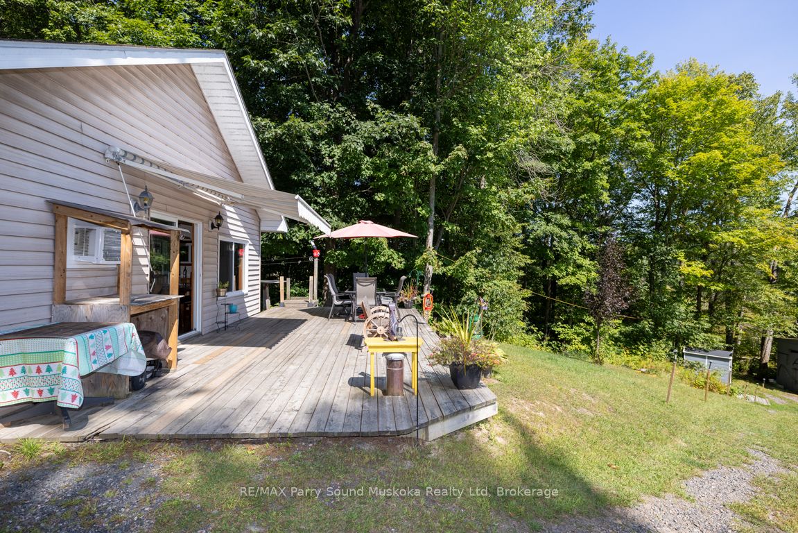 7 Blackstone Lake Road Property Photo 3