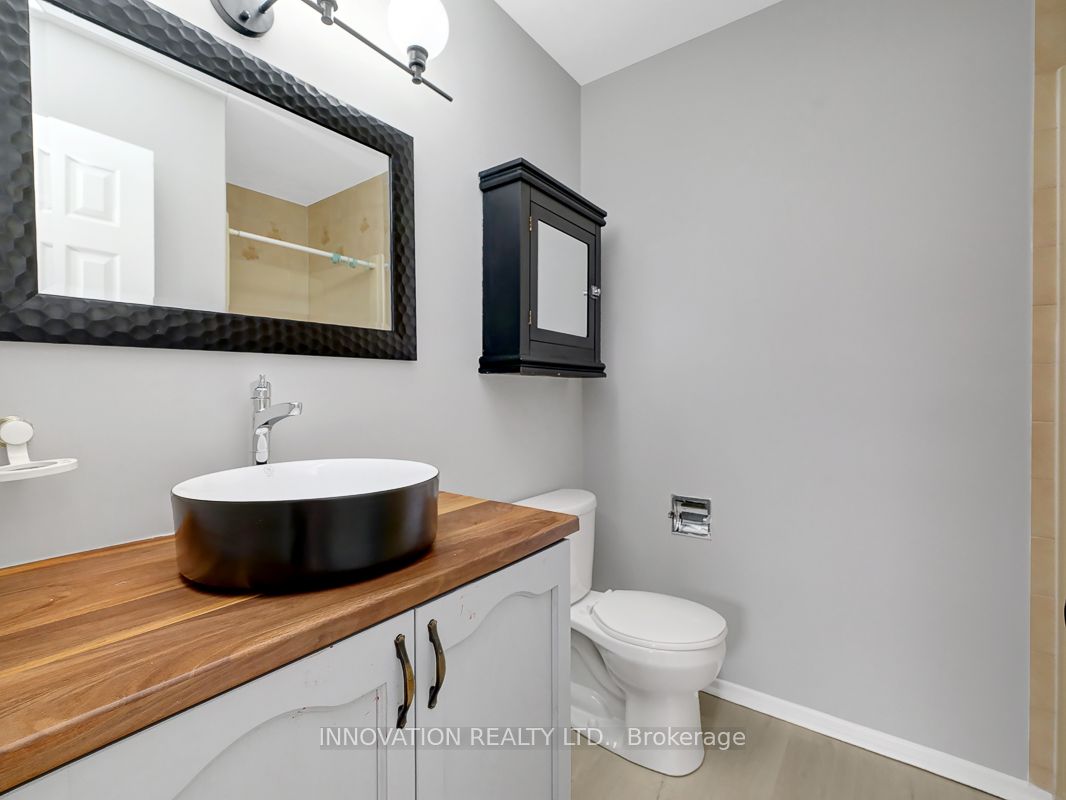 2 Chickasaw Crescent Property Photo 12
